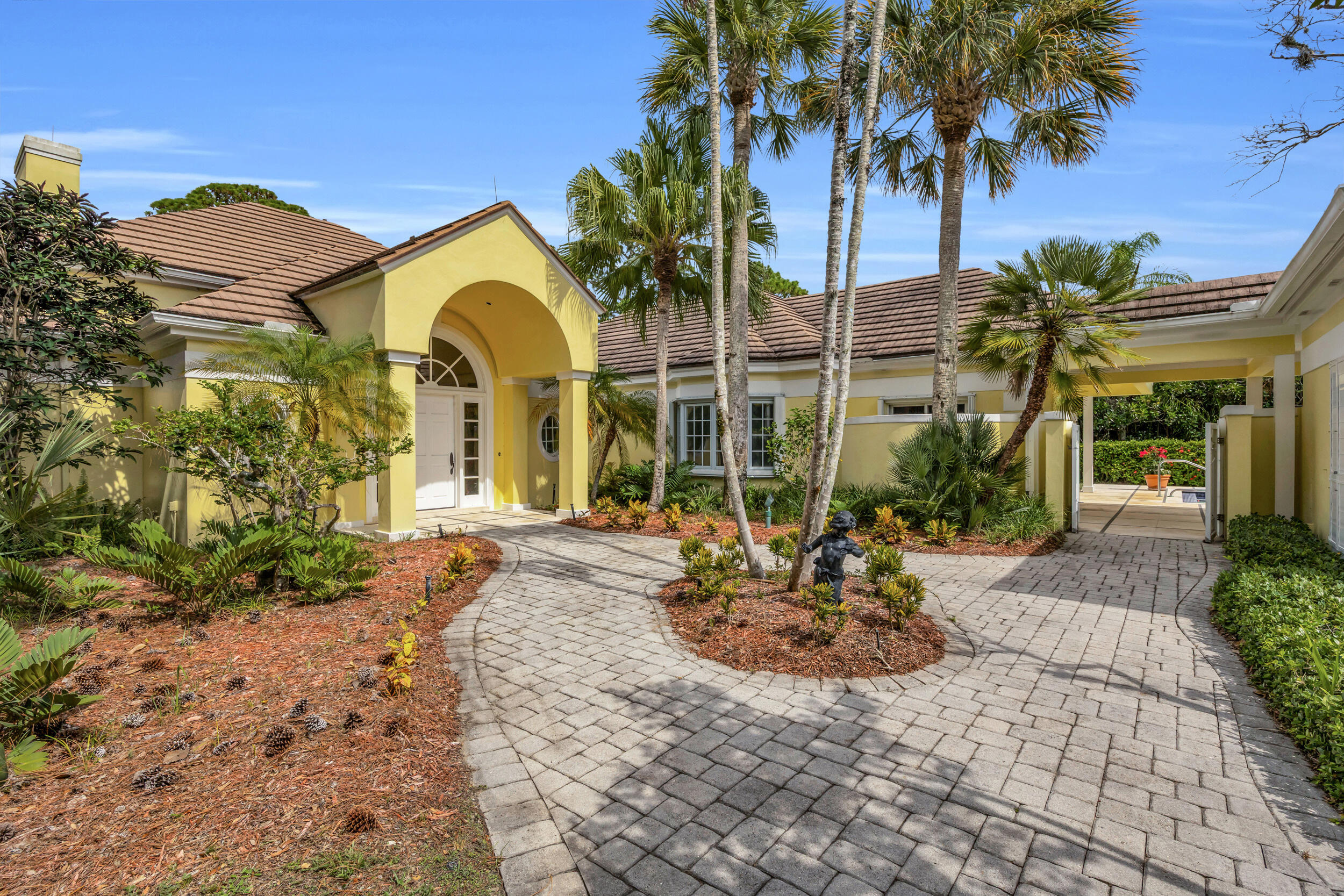 LOBLOLLY PINES - Residential