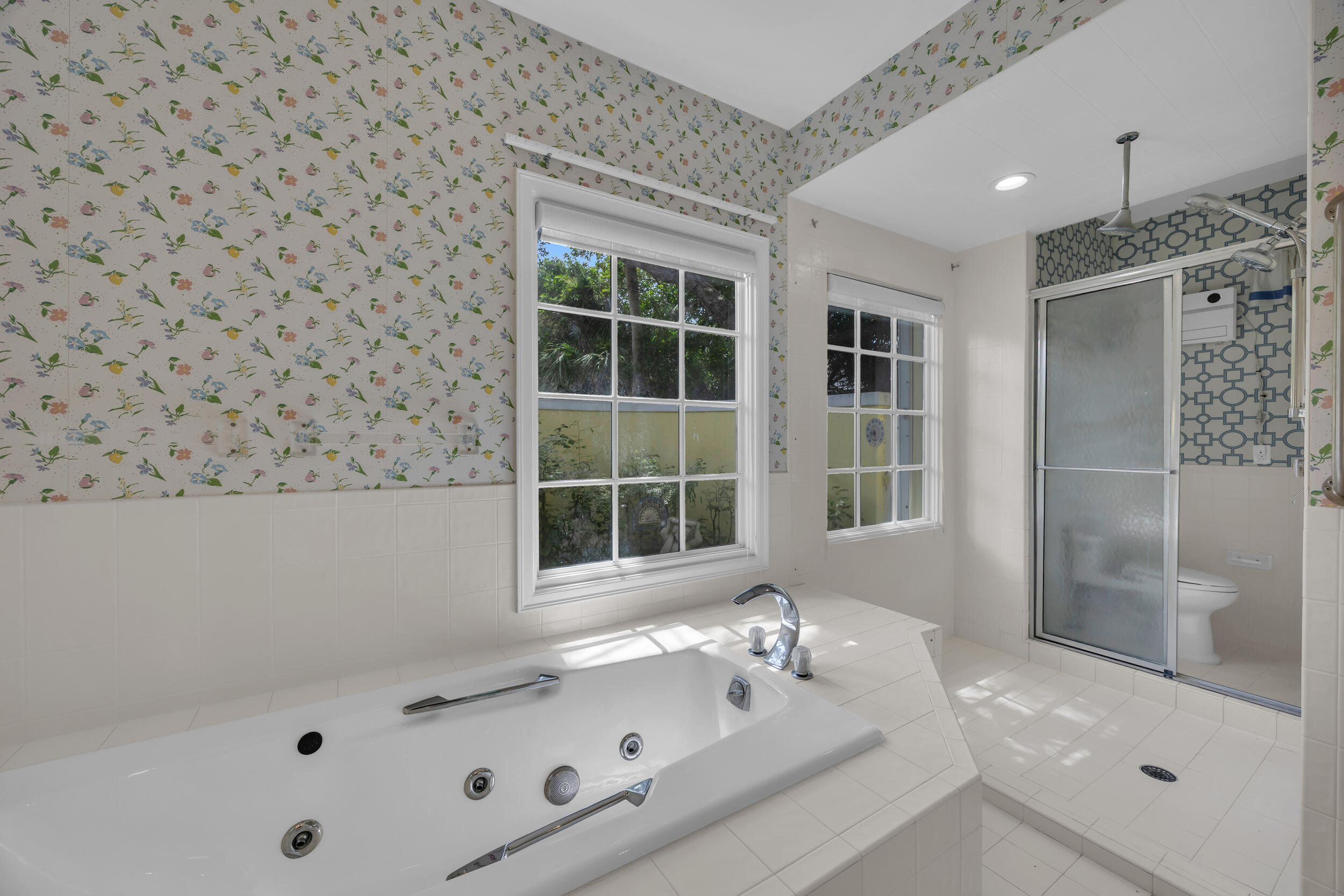 LOBLOLLY PINES - Residential