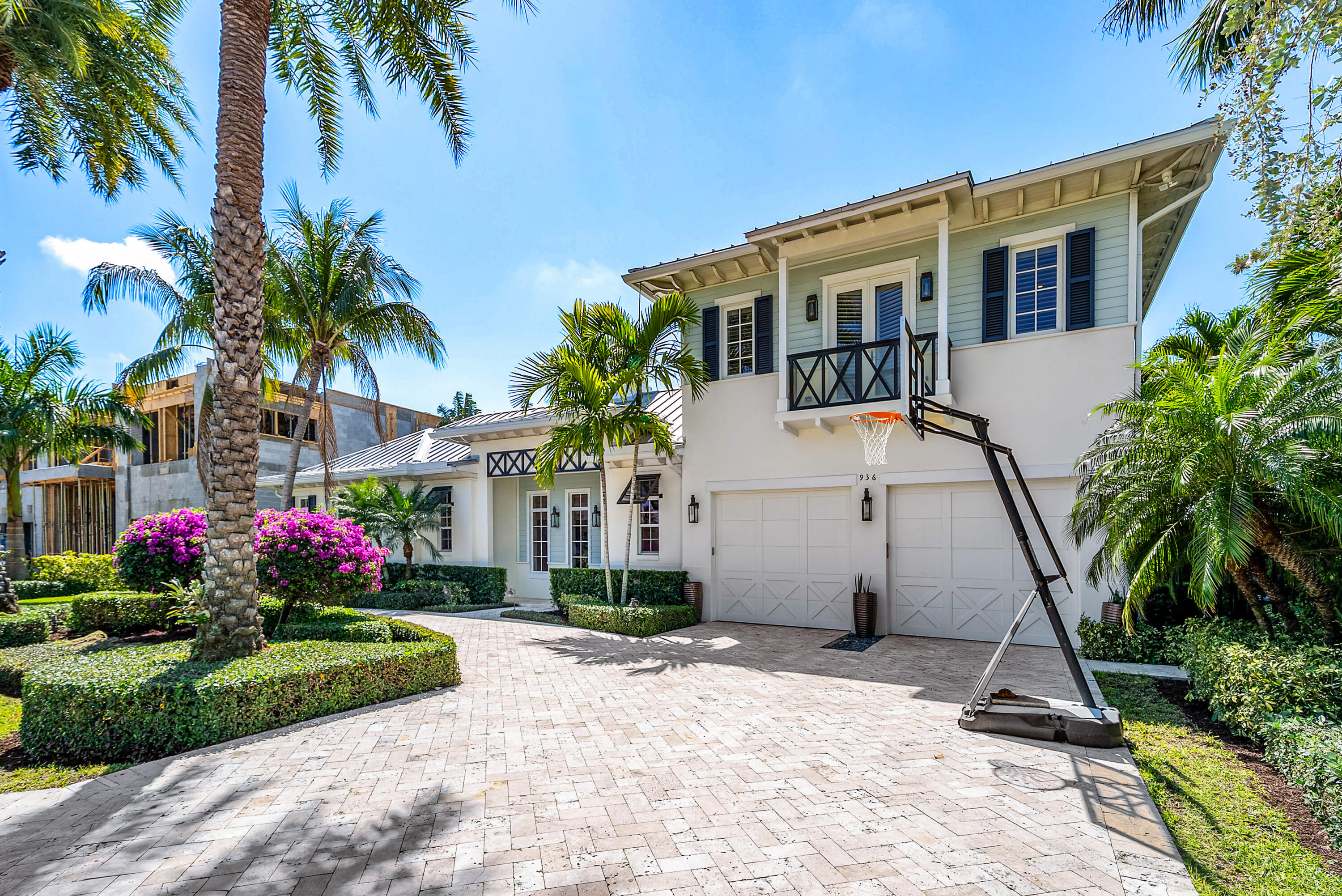TROPIC ISLE - Residential