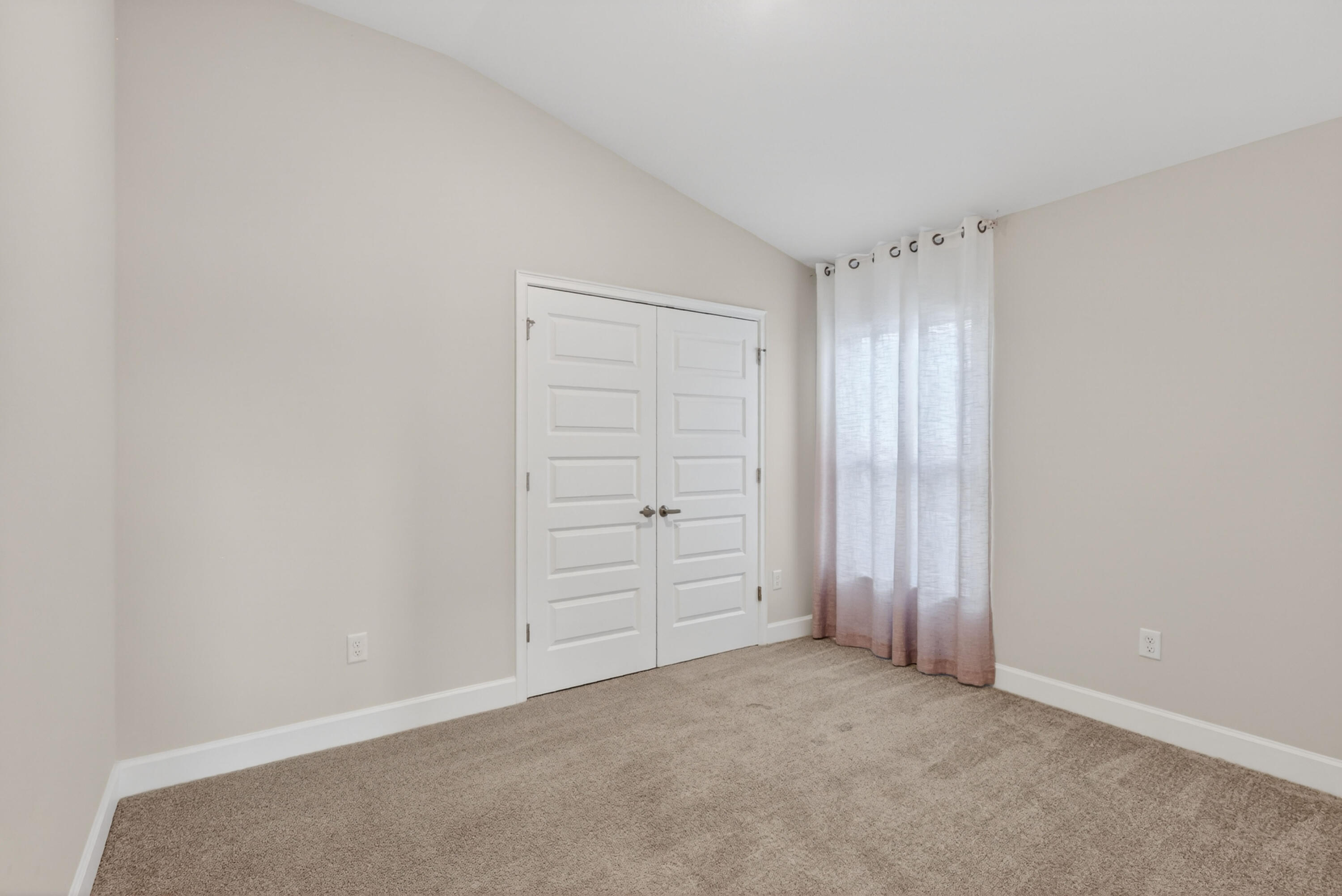 WATERSTONE PHASE THREE - Residential Lease
