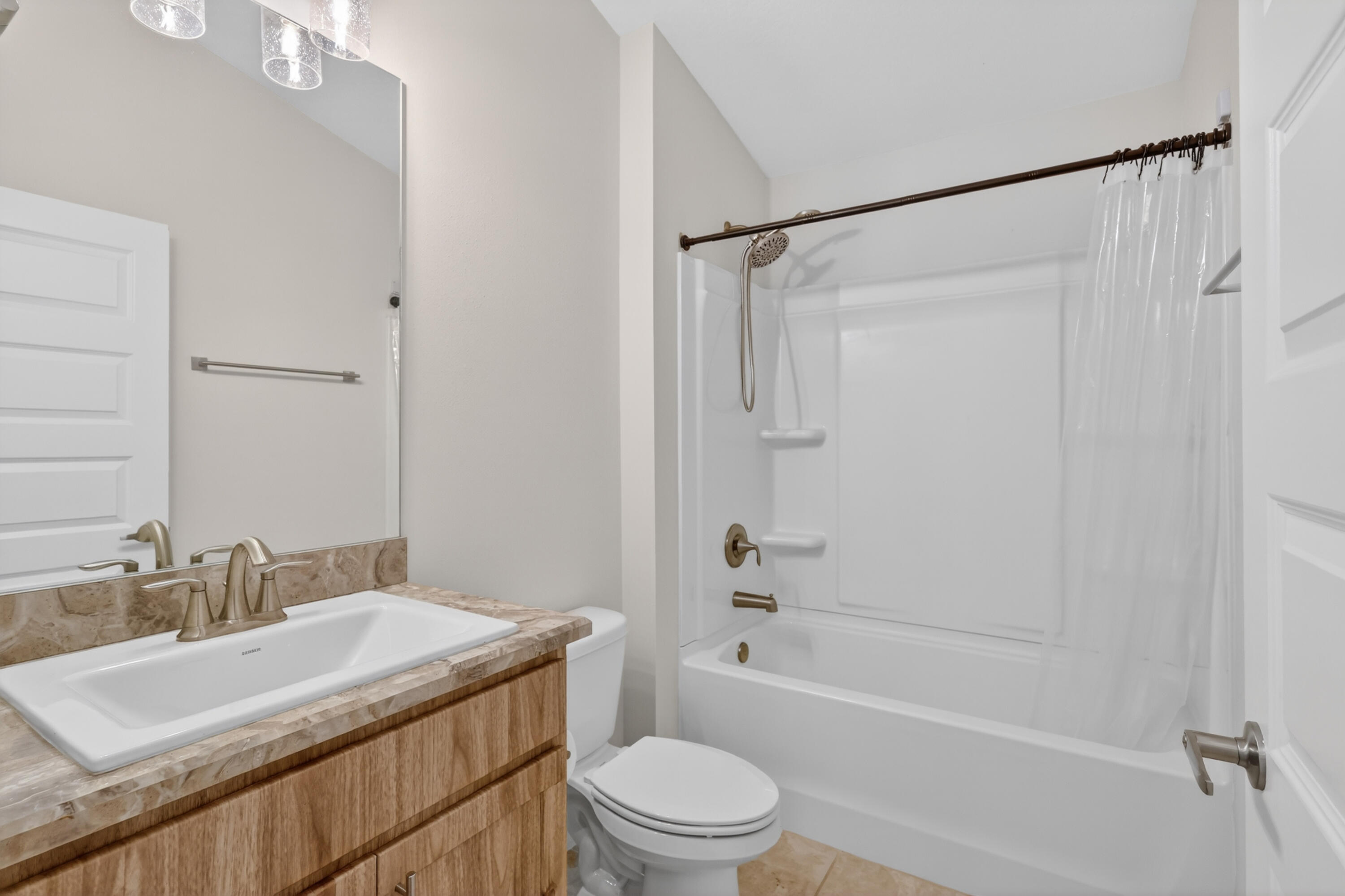 WATERSTONE PHASE THREE - Residential Lease
