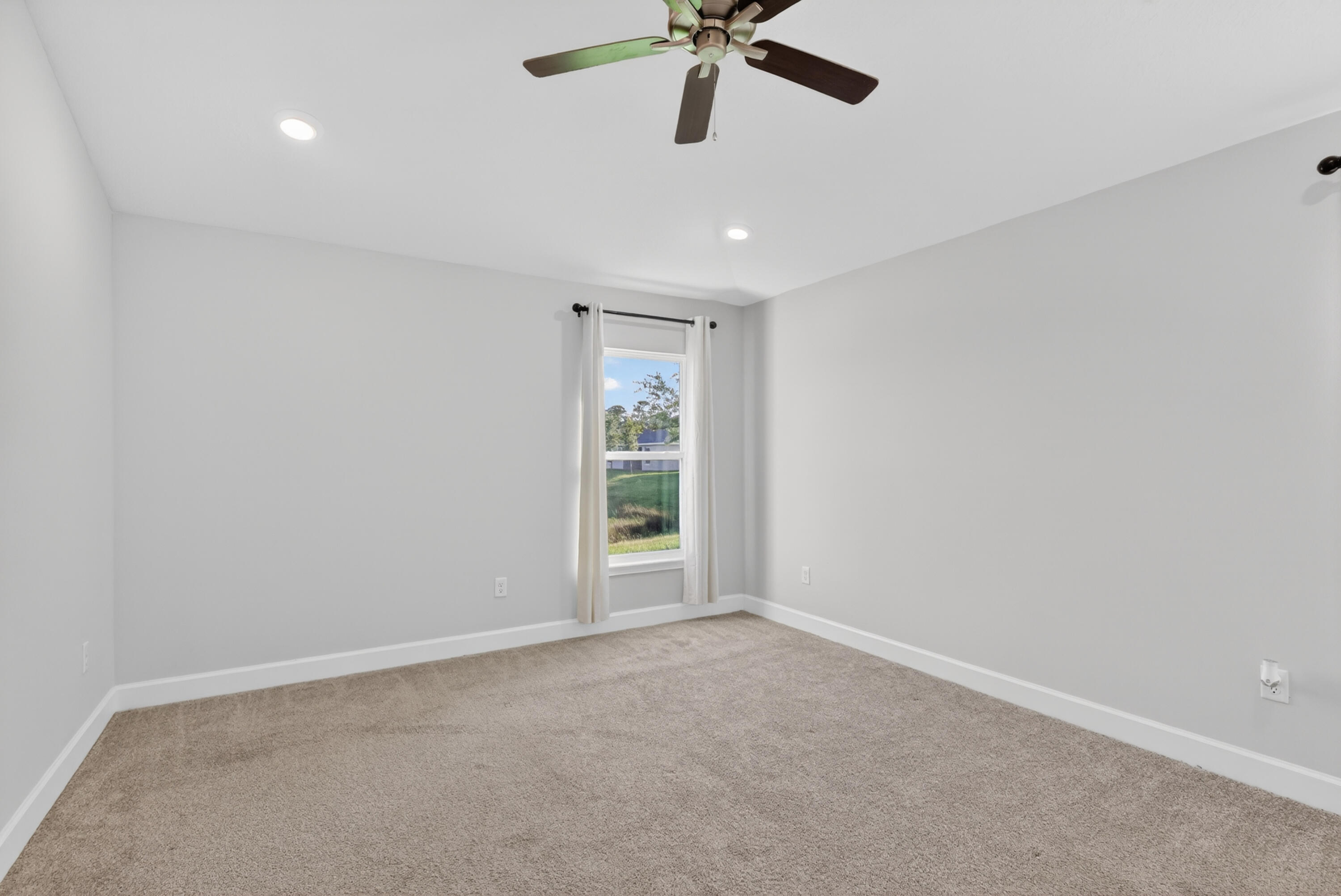 WATERSTONE PHASE THREE - Residential Lease