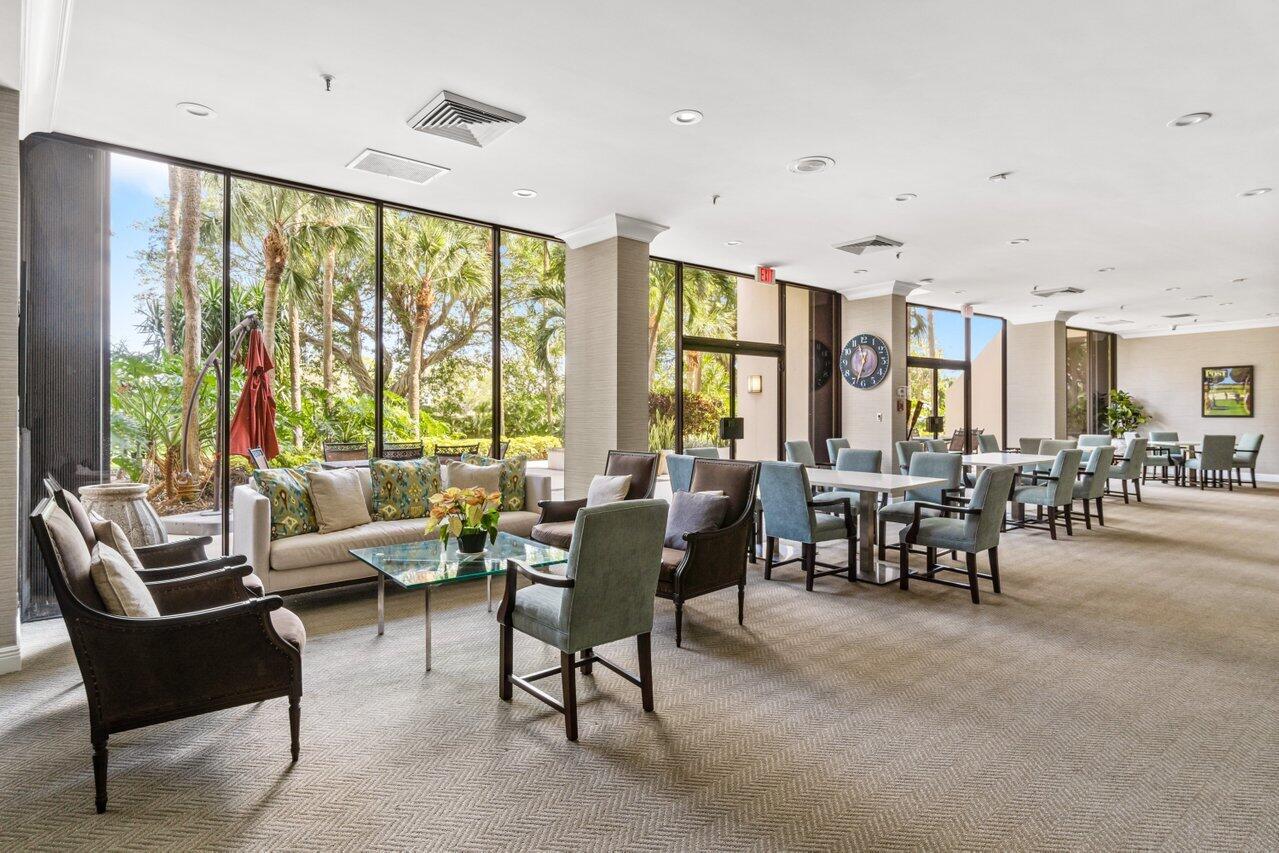 ENVOY CONDO - Residential