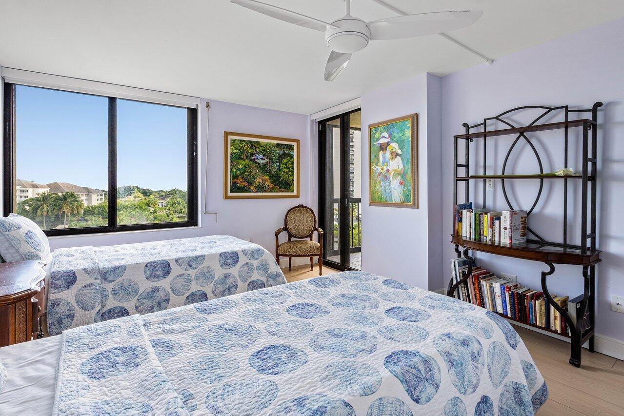 ENVOY CONDO - Residential