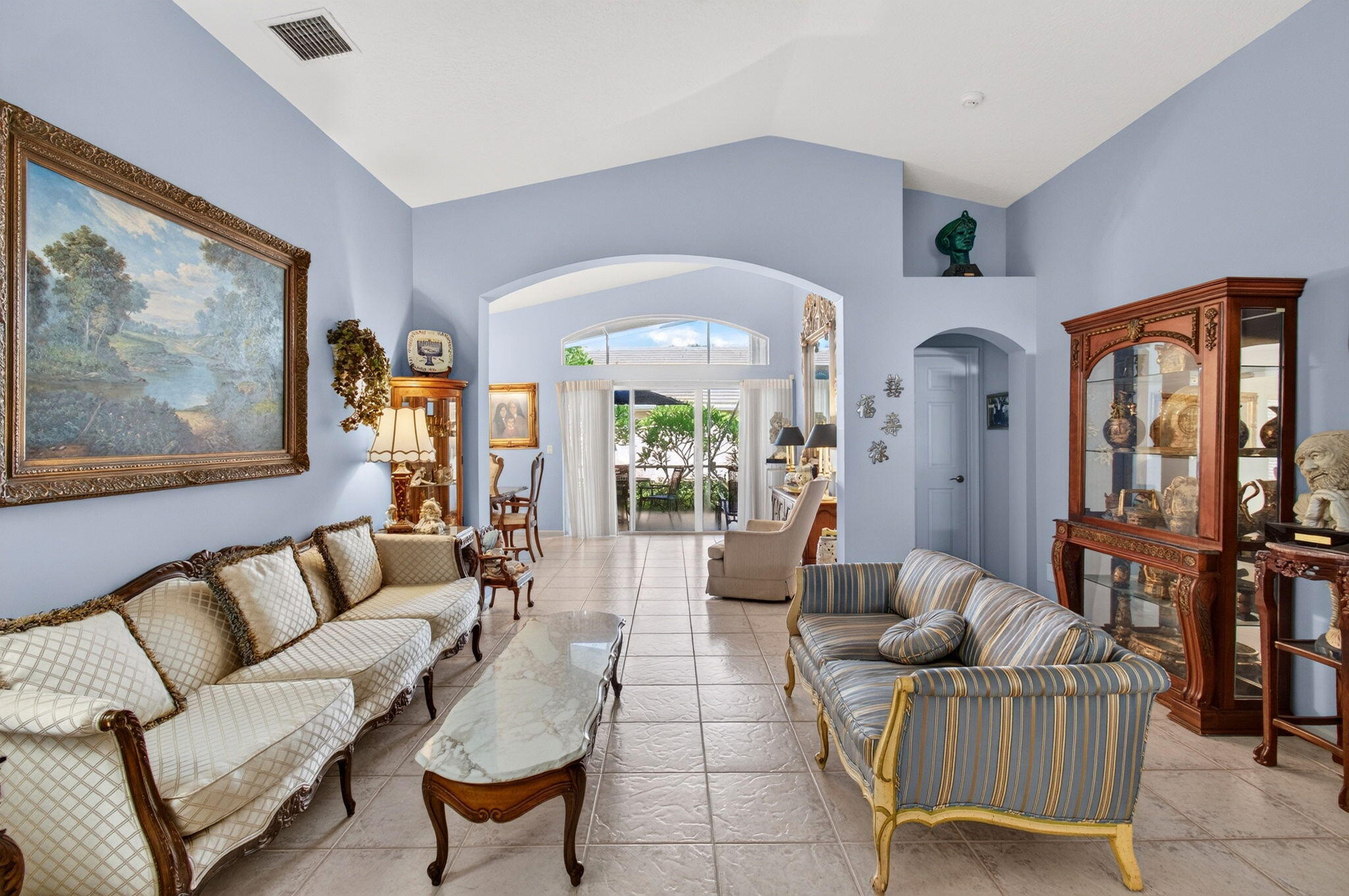 CORAL LAKES - Residential