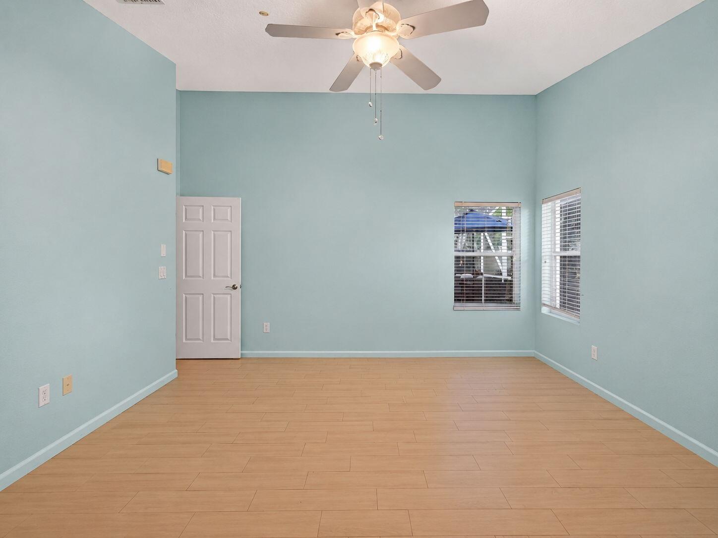 CORAL LAKES - Residential