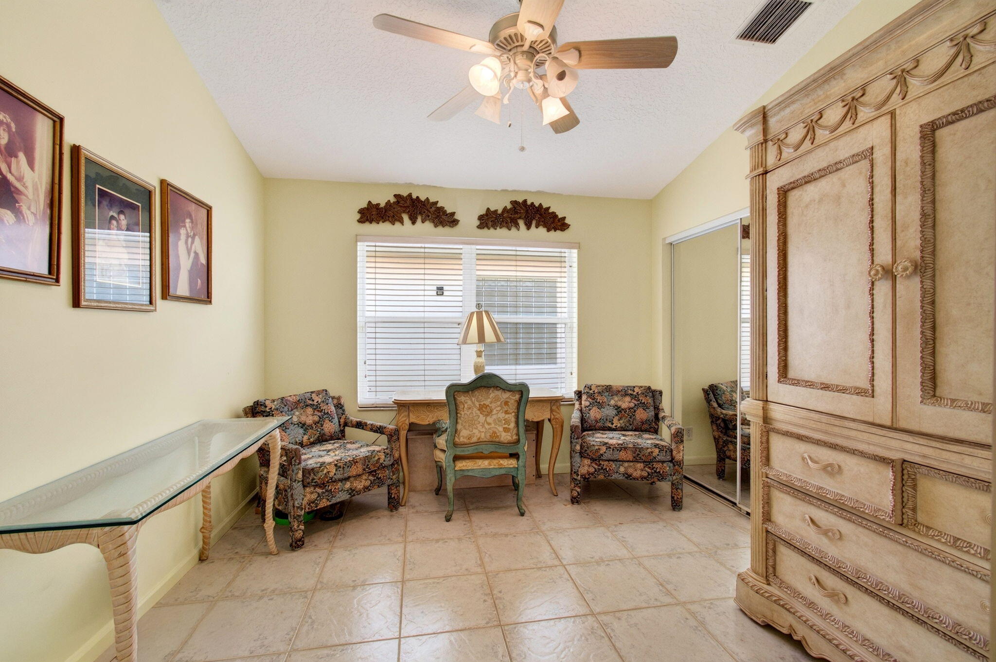 CORAL LAKES - Residential
