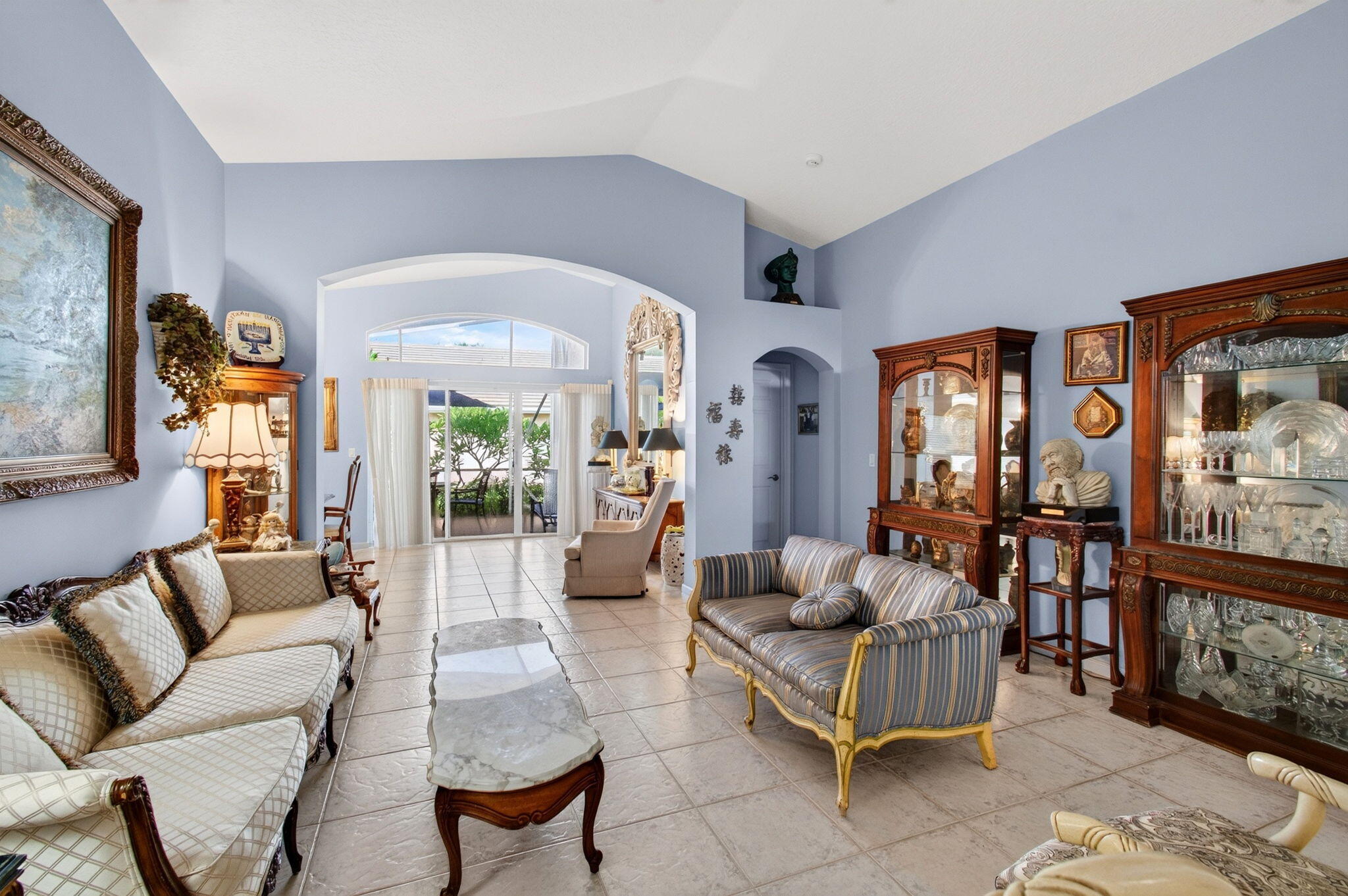 CORAL LAKES - Residential