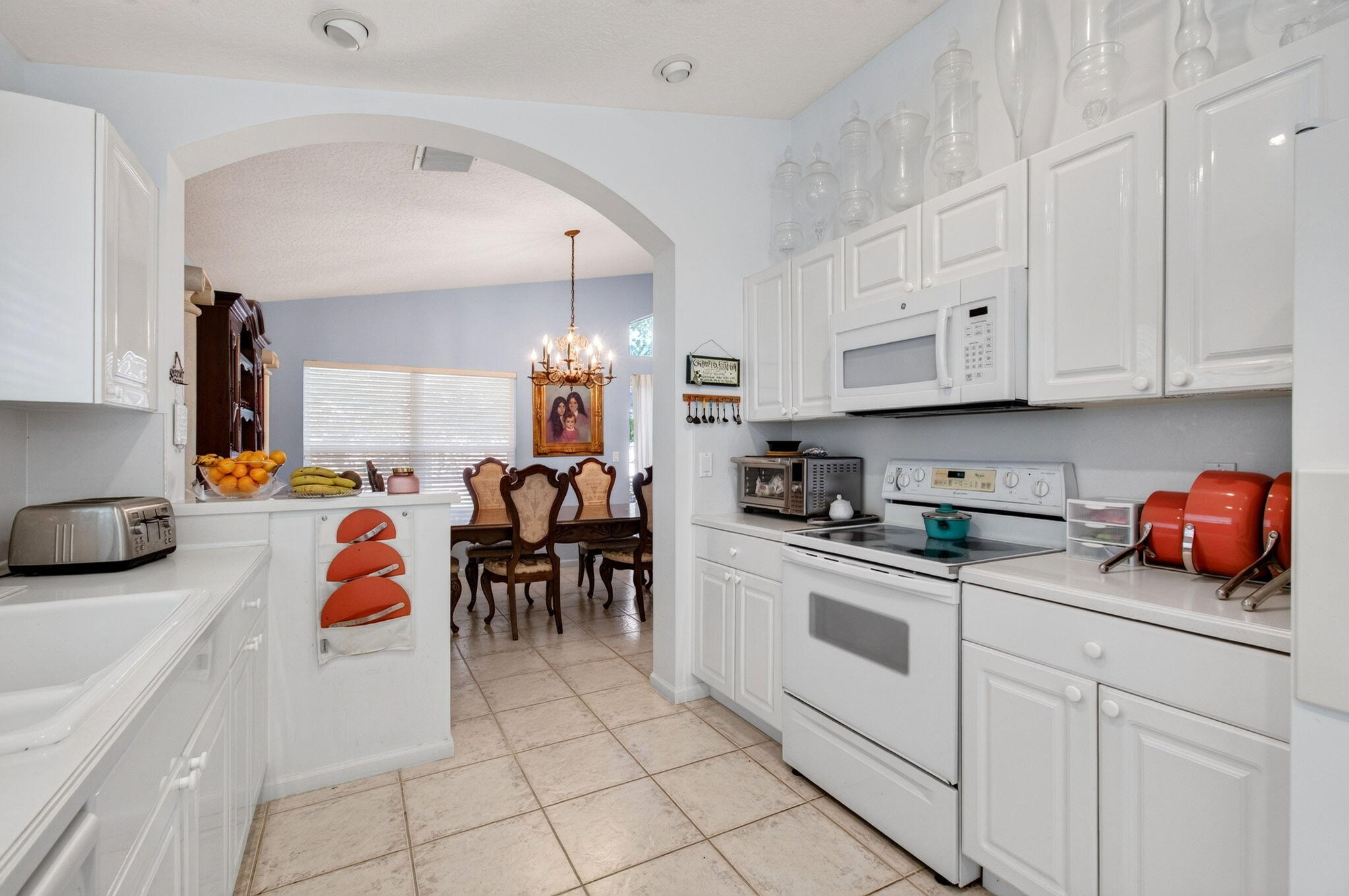 CORAL LAKES - Residential