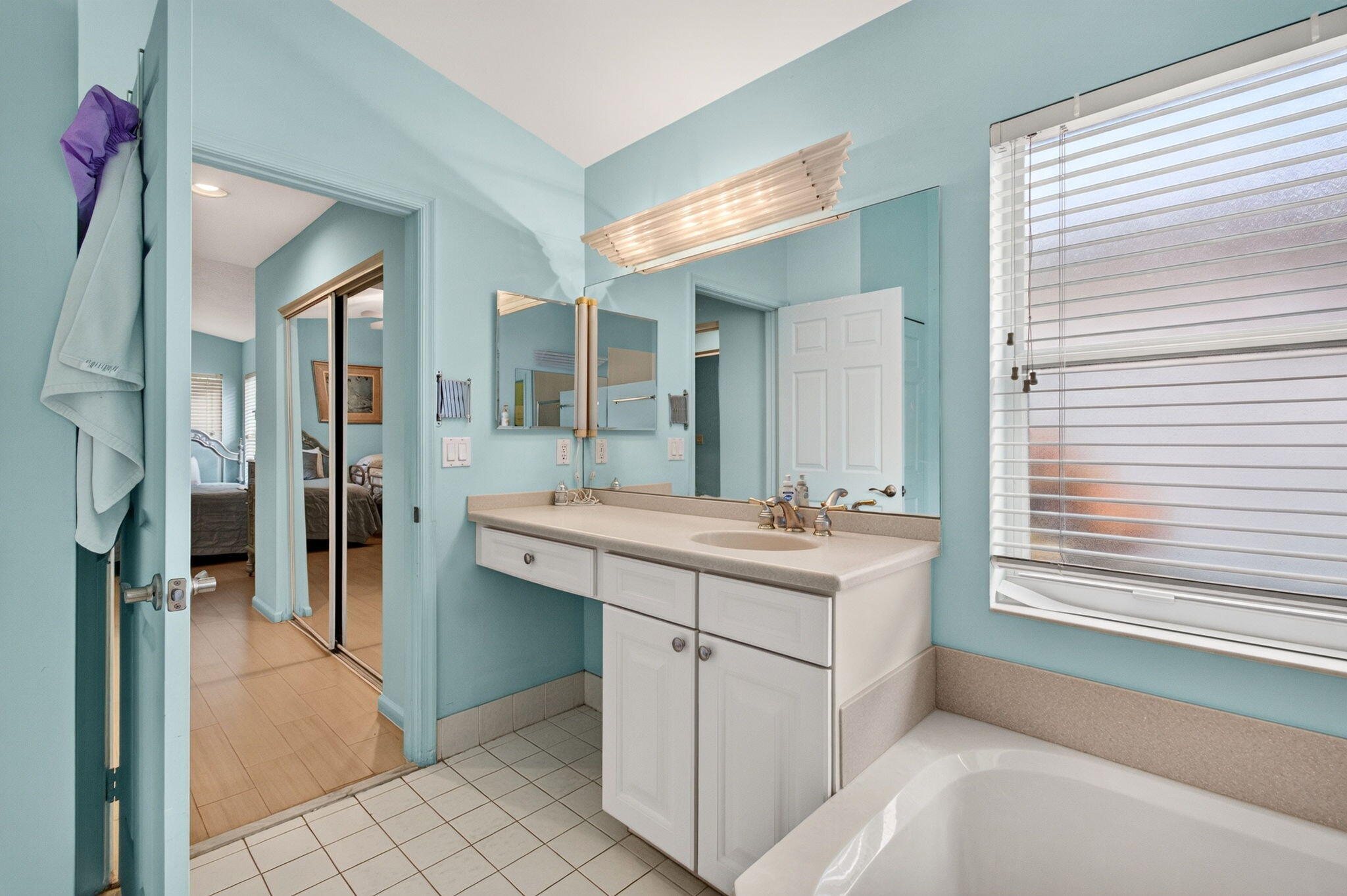 CORAL LAKES - Residential