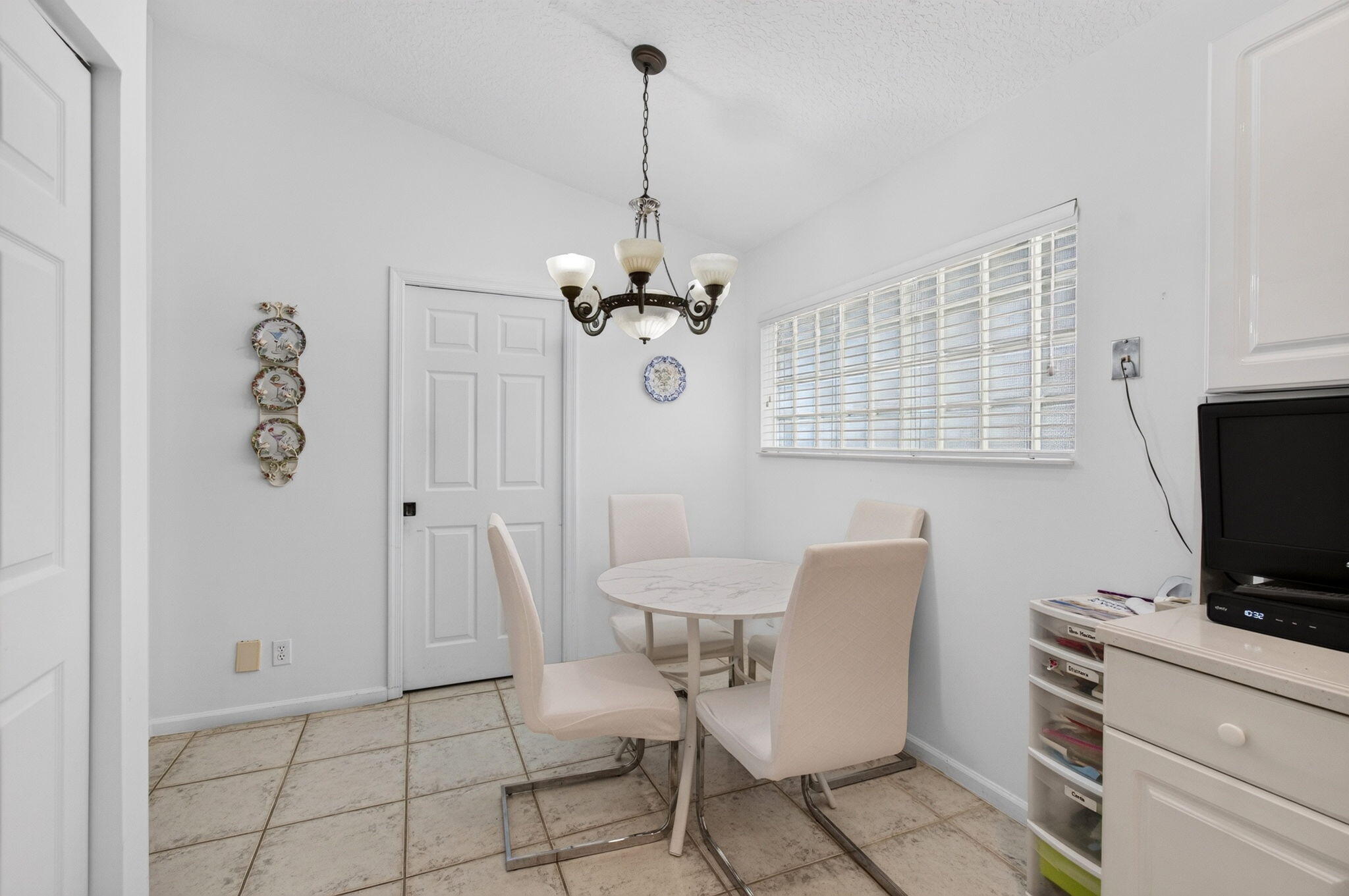 CORAL LAKES - Residential