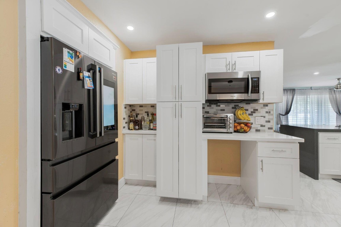 Oriole-Margate Sec 4 78-2 - Residential