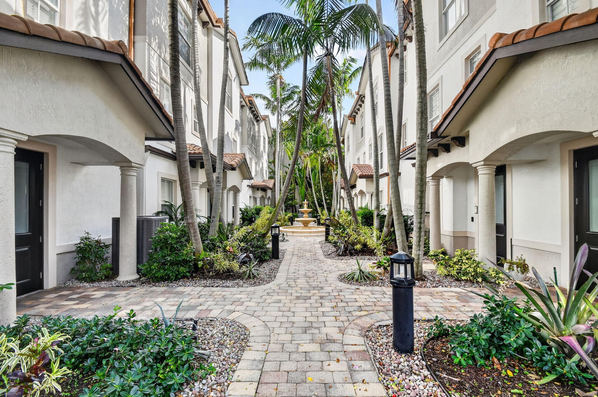 PENINSULA ON THE INTRACOASTAL CONDO - Residential
