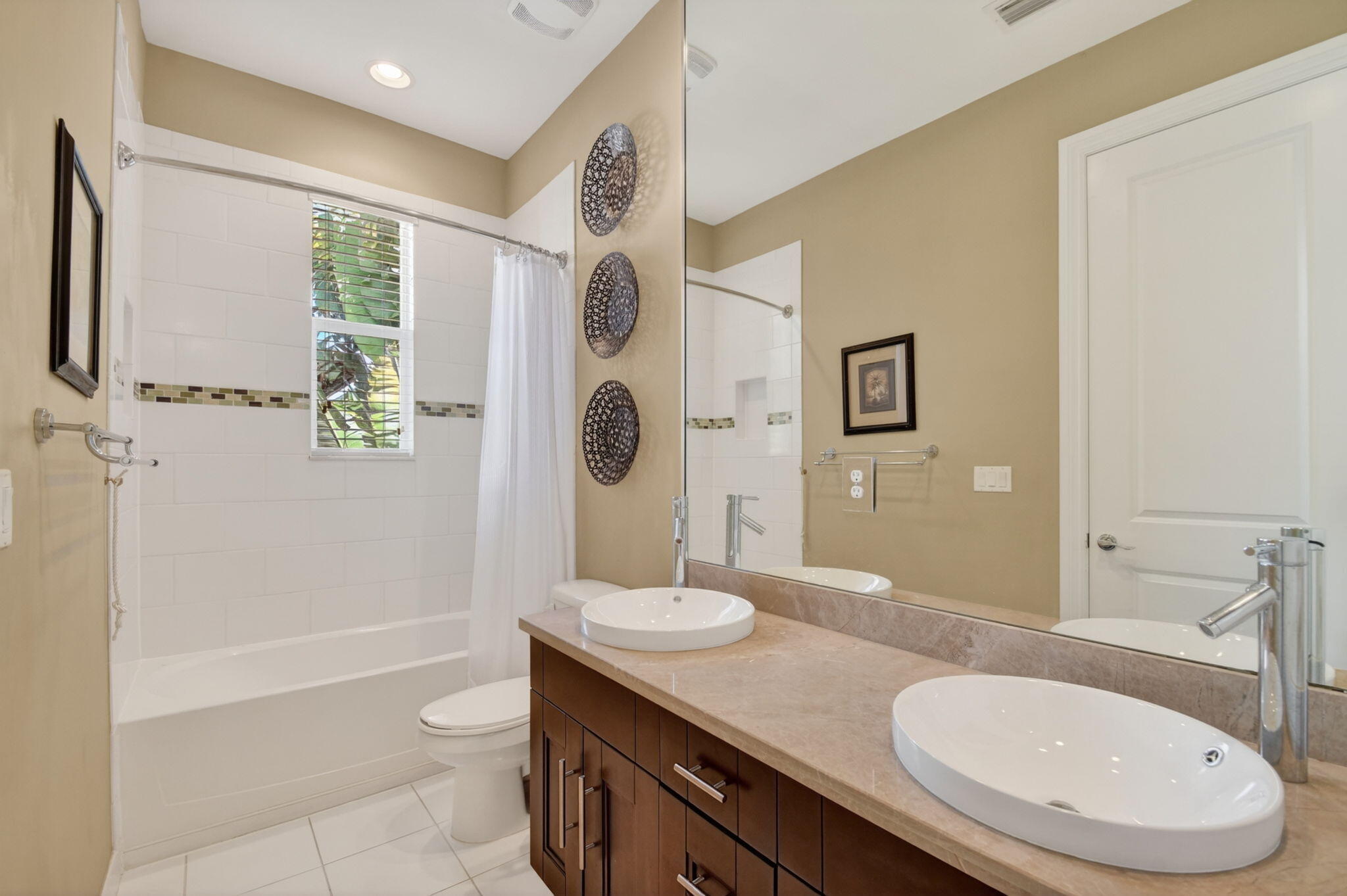 PENINSULA ON THE INTRACOASTAL CONDO - Residential