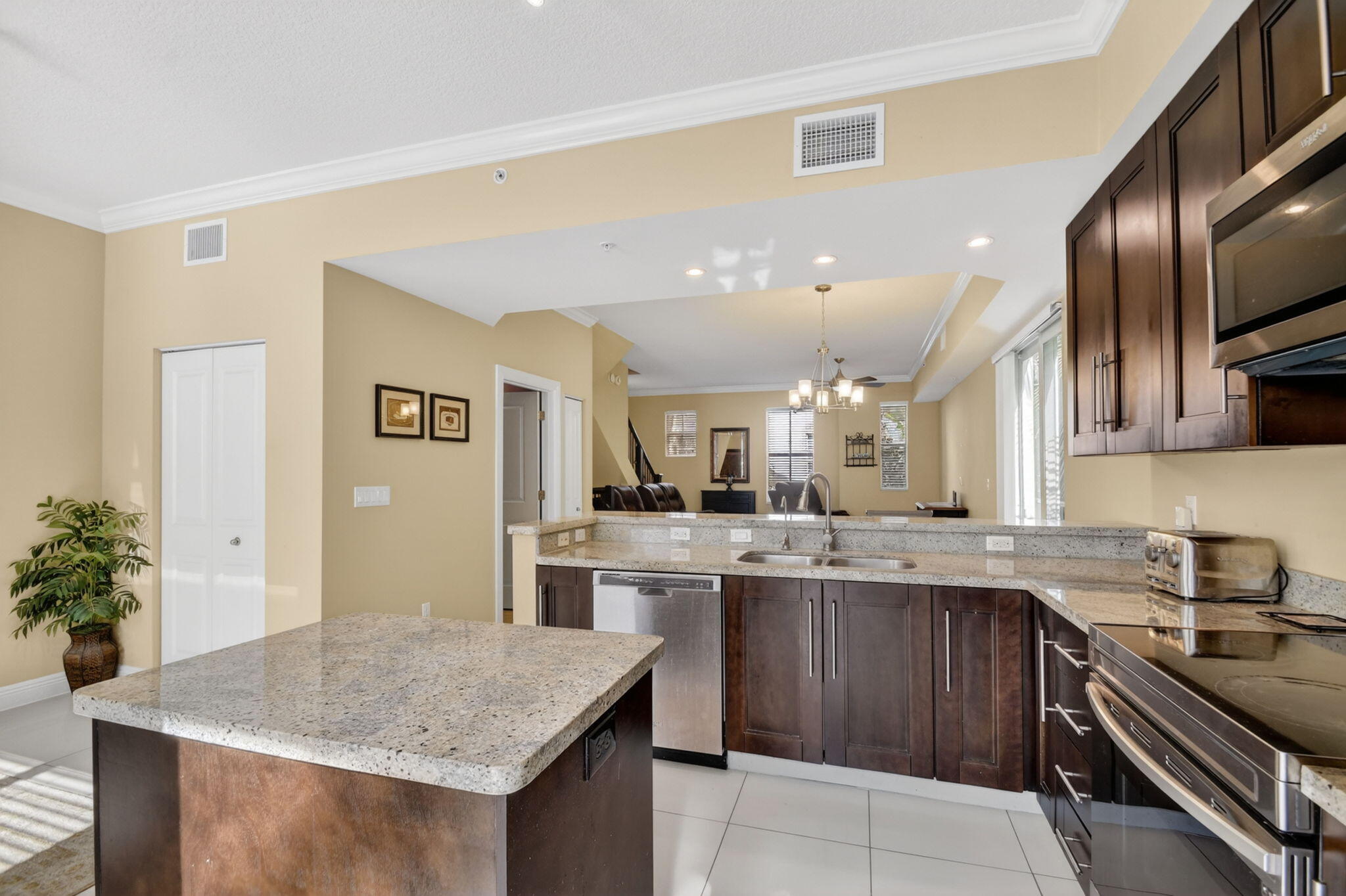 PENINSULA ON THE INTRACOASTAL CONDO - Residential