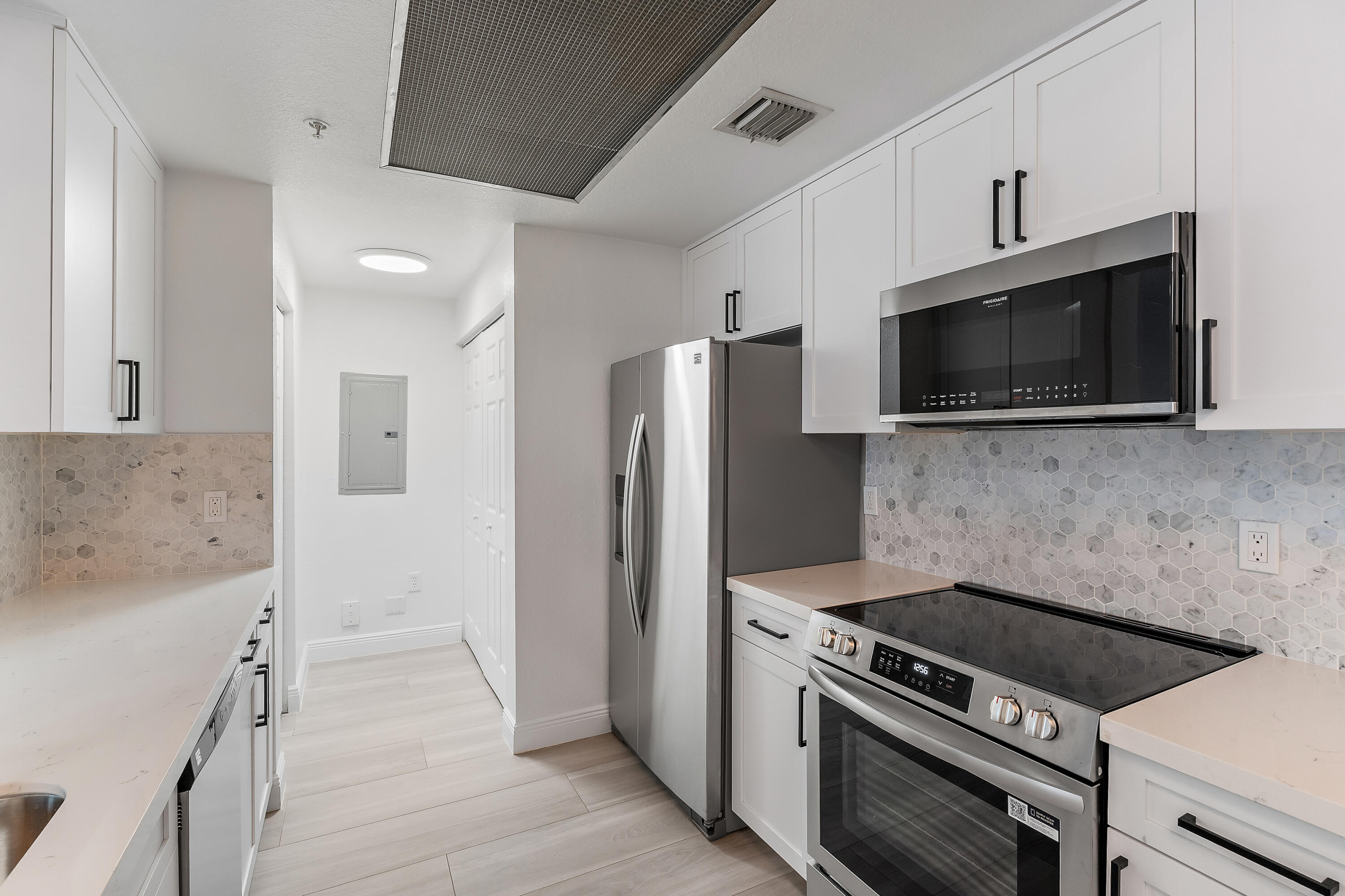 SAN MATERA THE GARDENS CONDO - Residential
