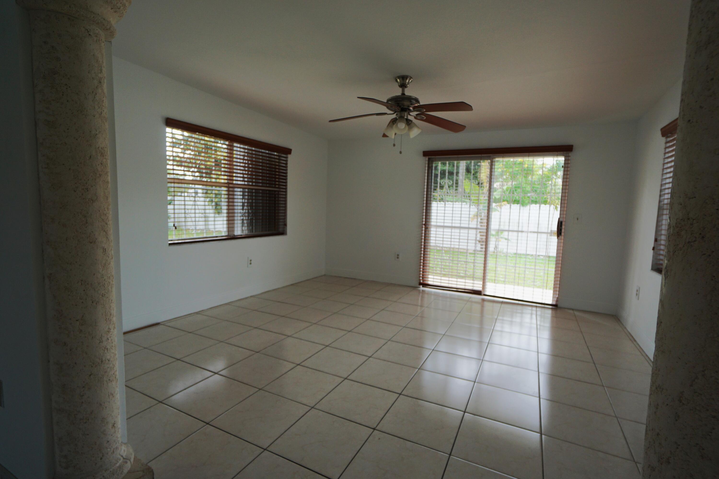 PALMLAND HOMES SOUTH NO 7 SEC B - Residential