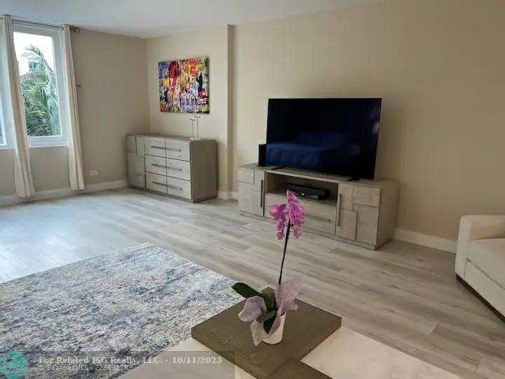 Roney Palace Condo - Residential