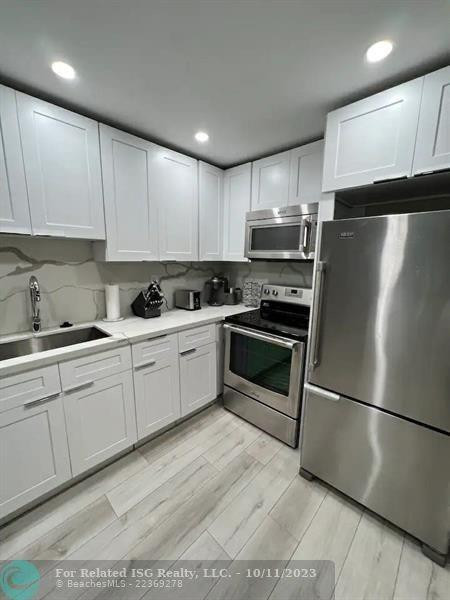 Roney Palace Condo - Residential