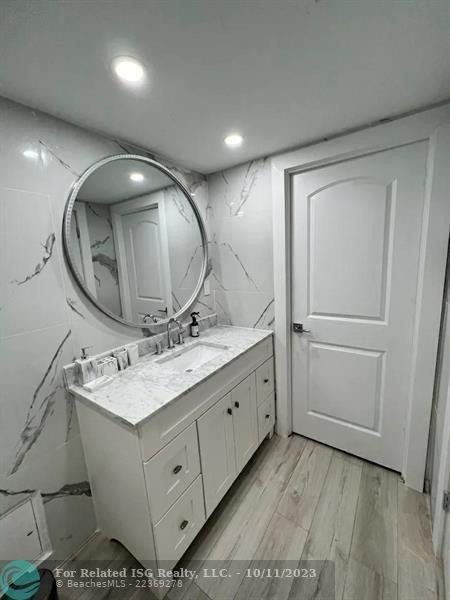 Roney Palace Condo - Residential