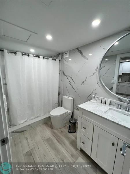 Roney Palace Condo - Residential
