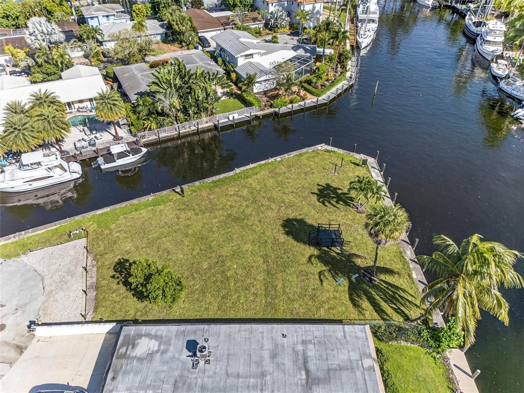 Tropical Point 2 54-27 B - Land