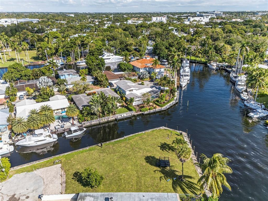 Tropical Point 2 54-27 B - Land