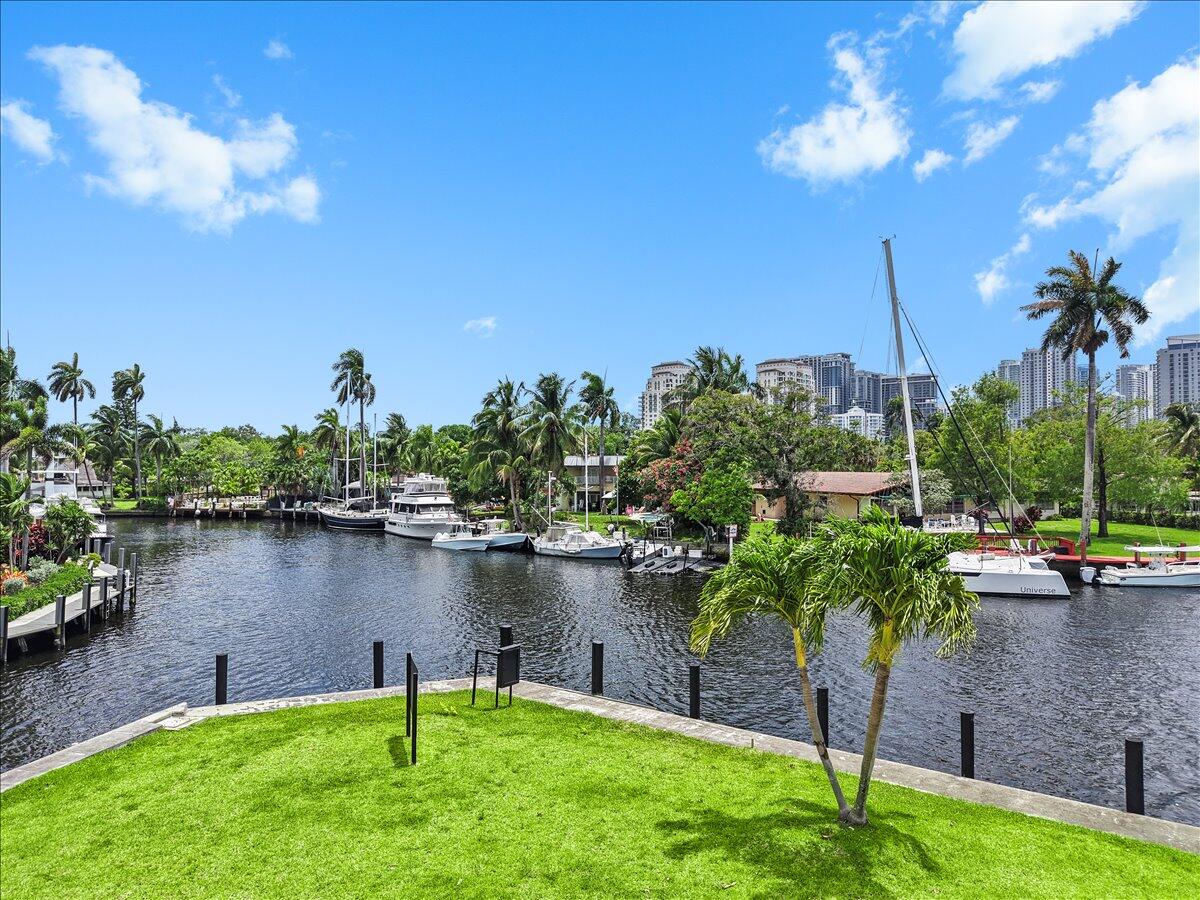 Tropical Point 2 54-27 B - Land