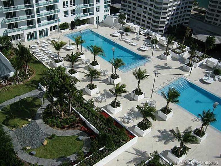 THE PLAZA 901 BRICKELL CONDO - Residential