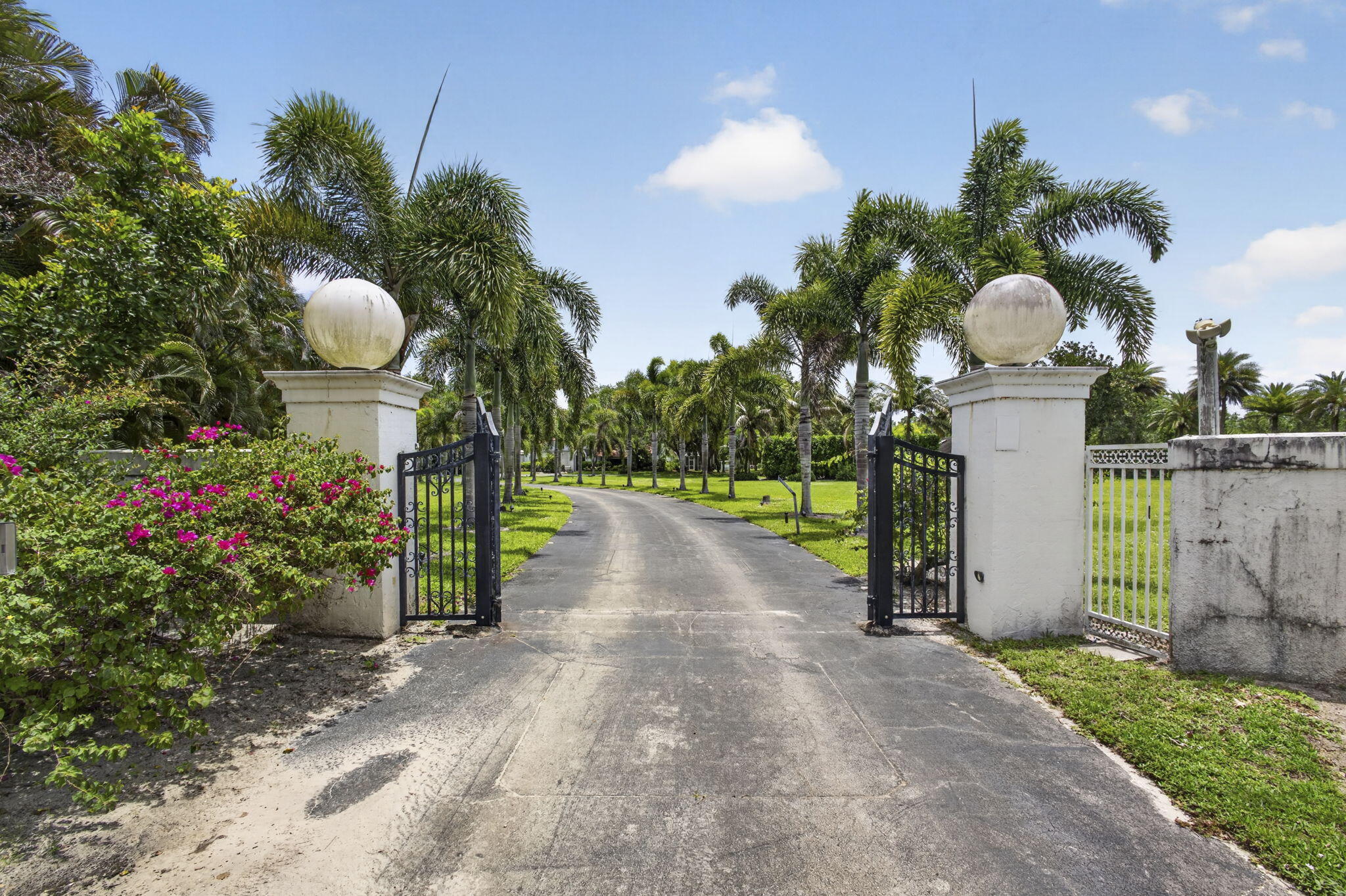 FOX TRAIL - Residential