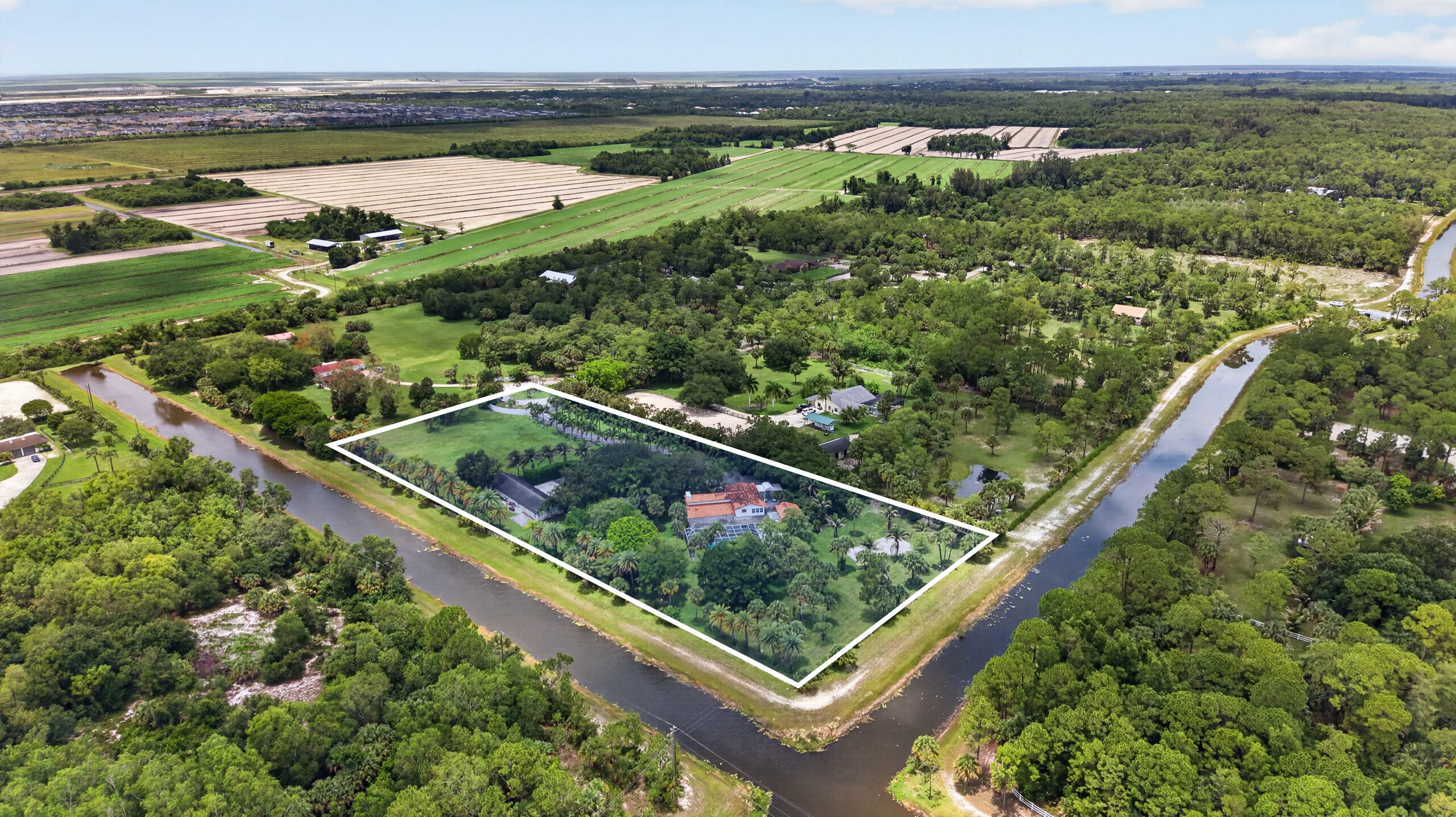 FOX TRAIL - Residential