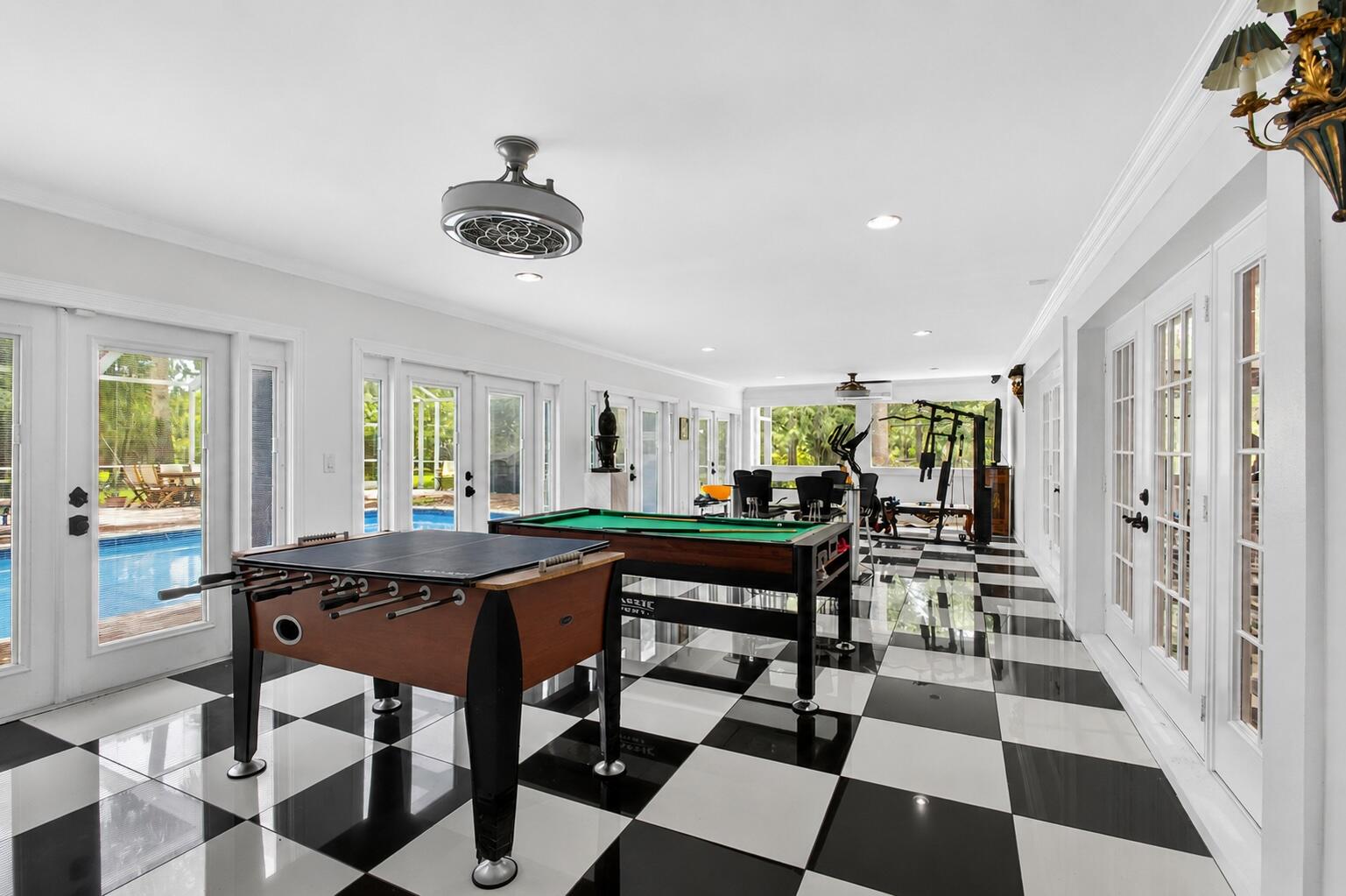 FOX TRAIL - Residential