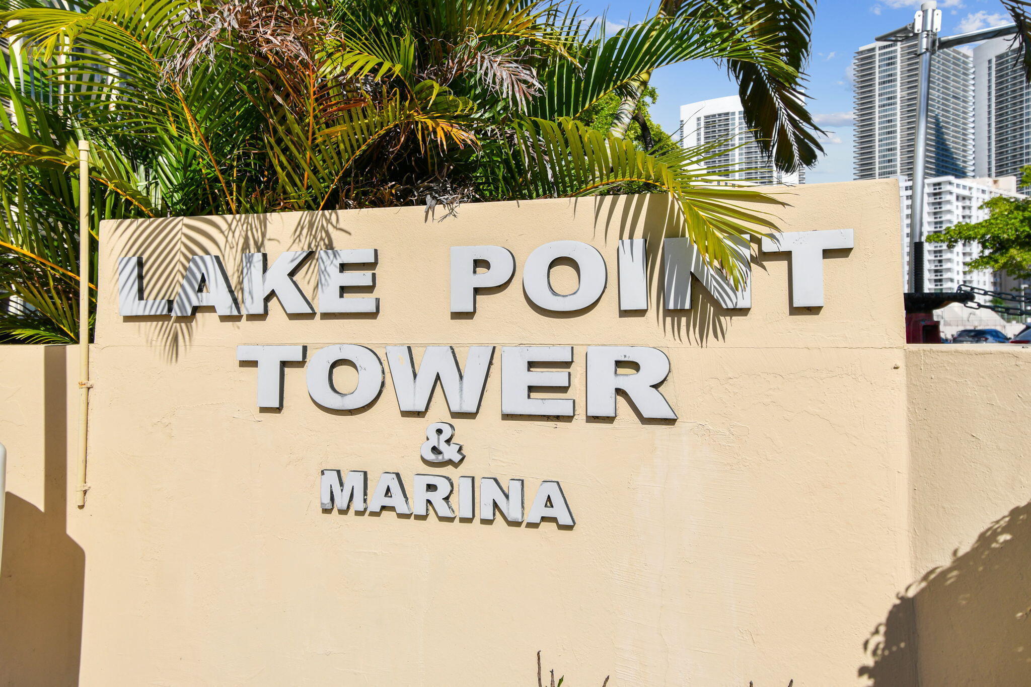 LAKE POINT TOWER CONDOMINIUM - Residential