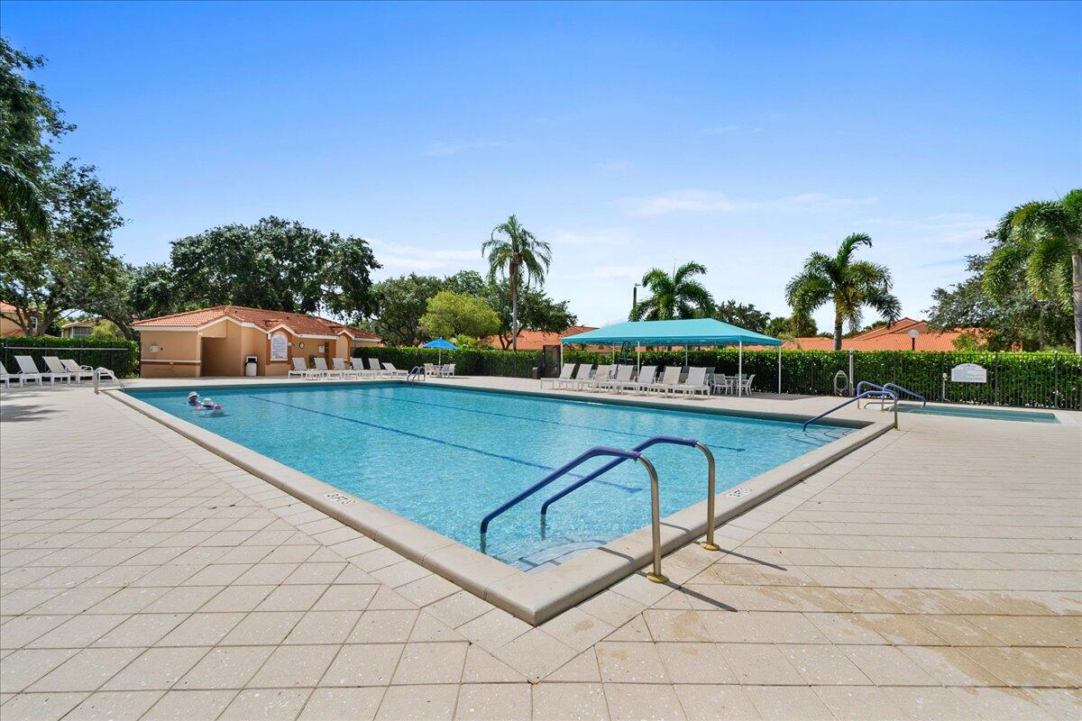 PALM ISLES I, II AND III CONDOS - Residential