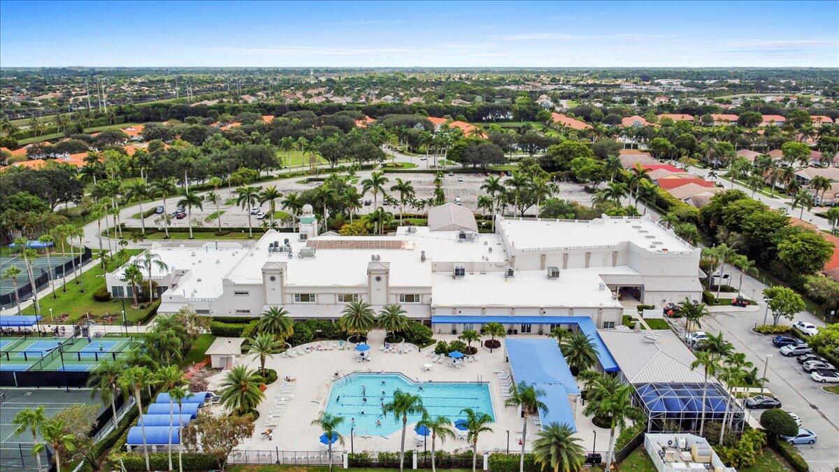 PALM ISLES I, II AND III CONDOS - Residential