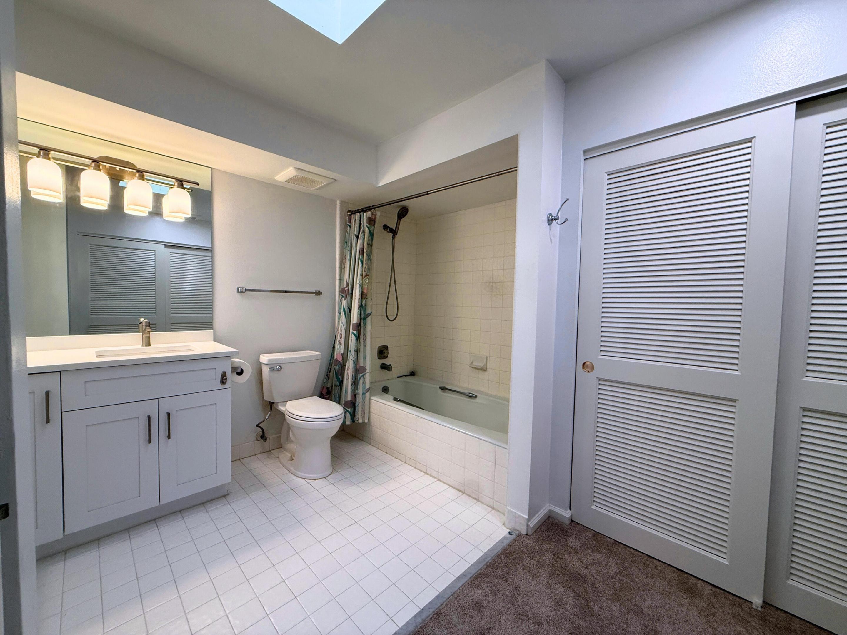 PEPPERTREE CONDO - Residential