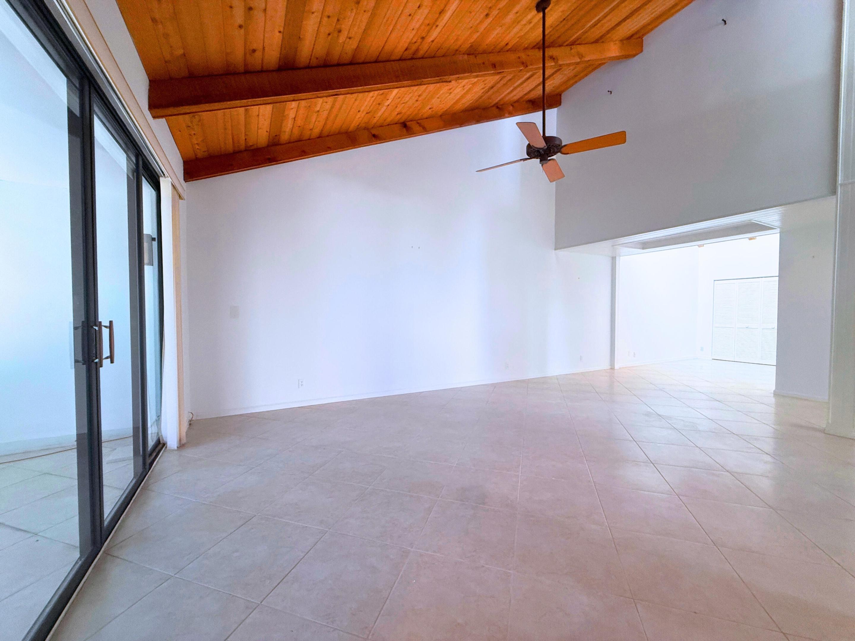 PEPPERTREE CONDO - Residential