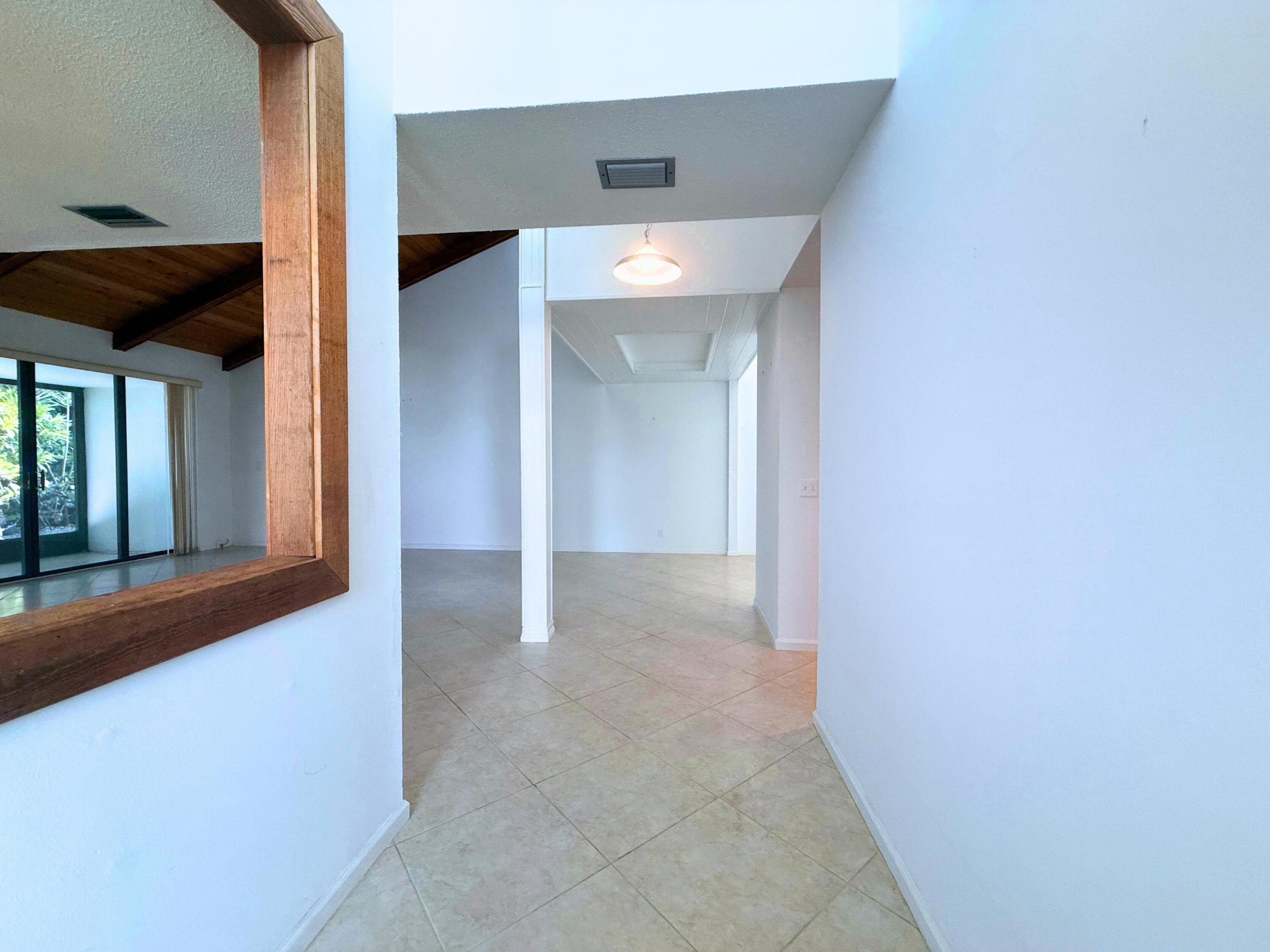 PEPPERTREE CONDO - Residential
