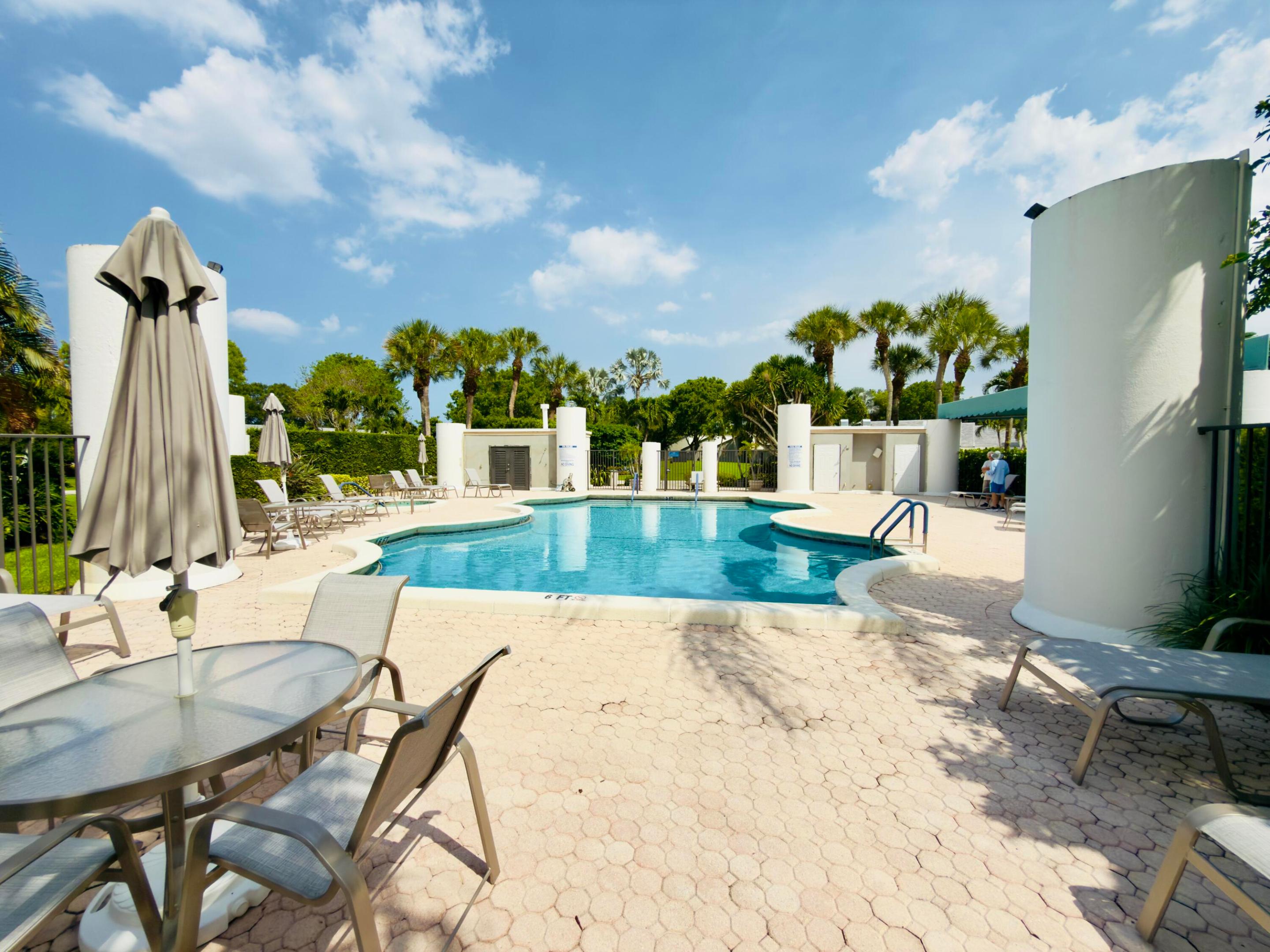 PEPPERTREE CONDO - Residential