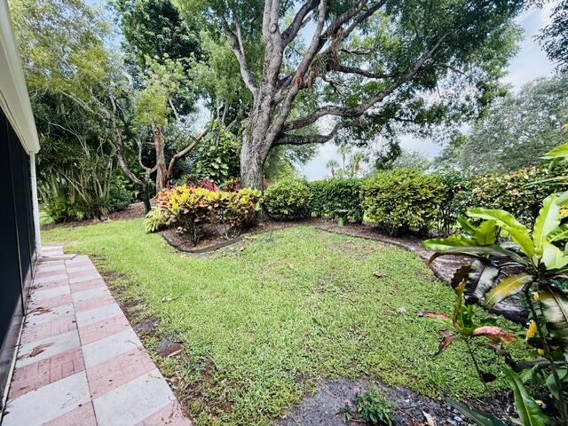 PEPPERTREE CONDO - Residential