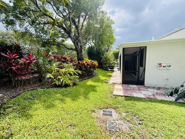 PEPPERTREE CONDO - Residential