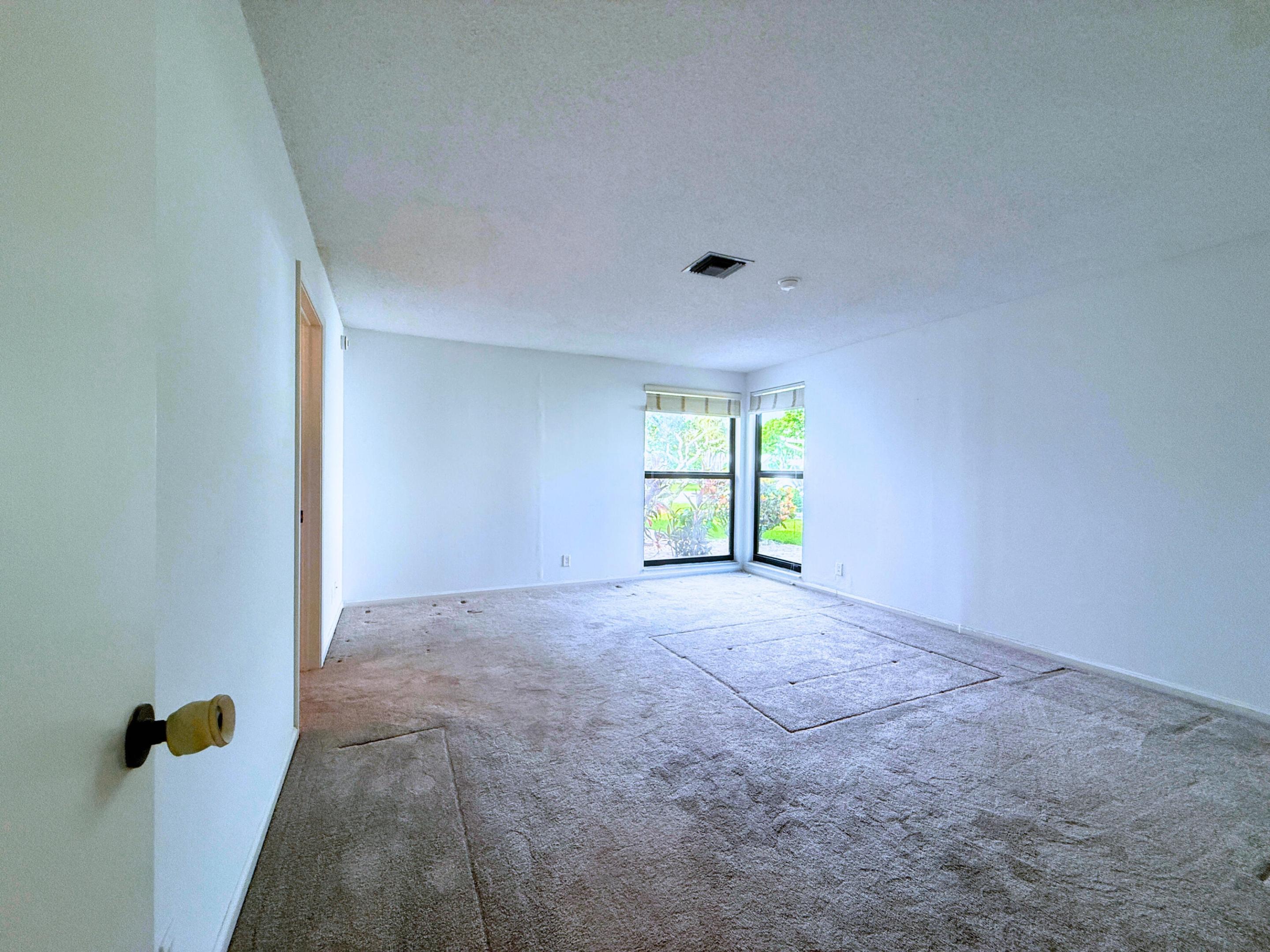 PEPPERTREE CONDO - Residential