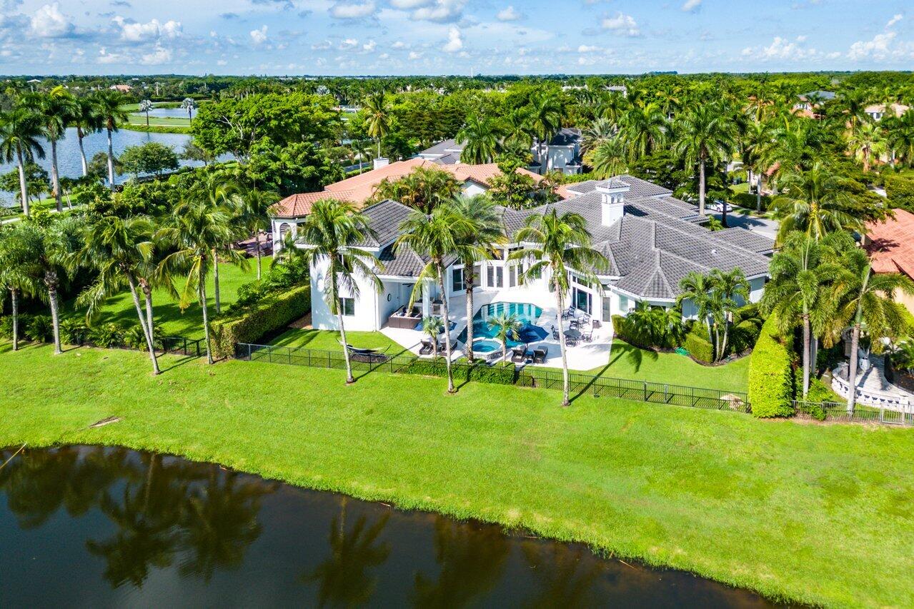 WINDSOR BAY - Residential