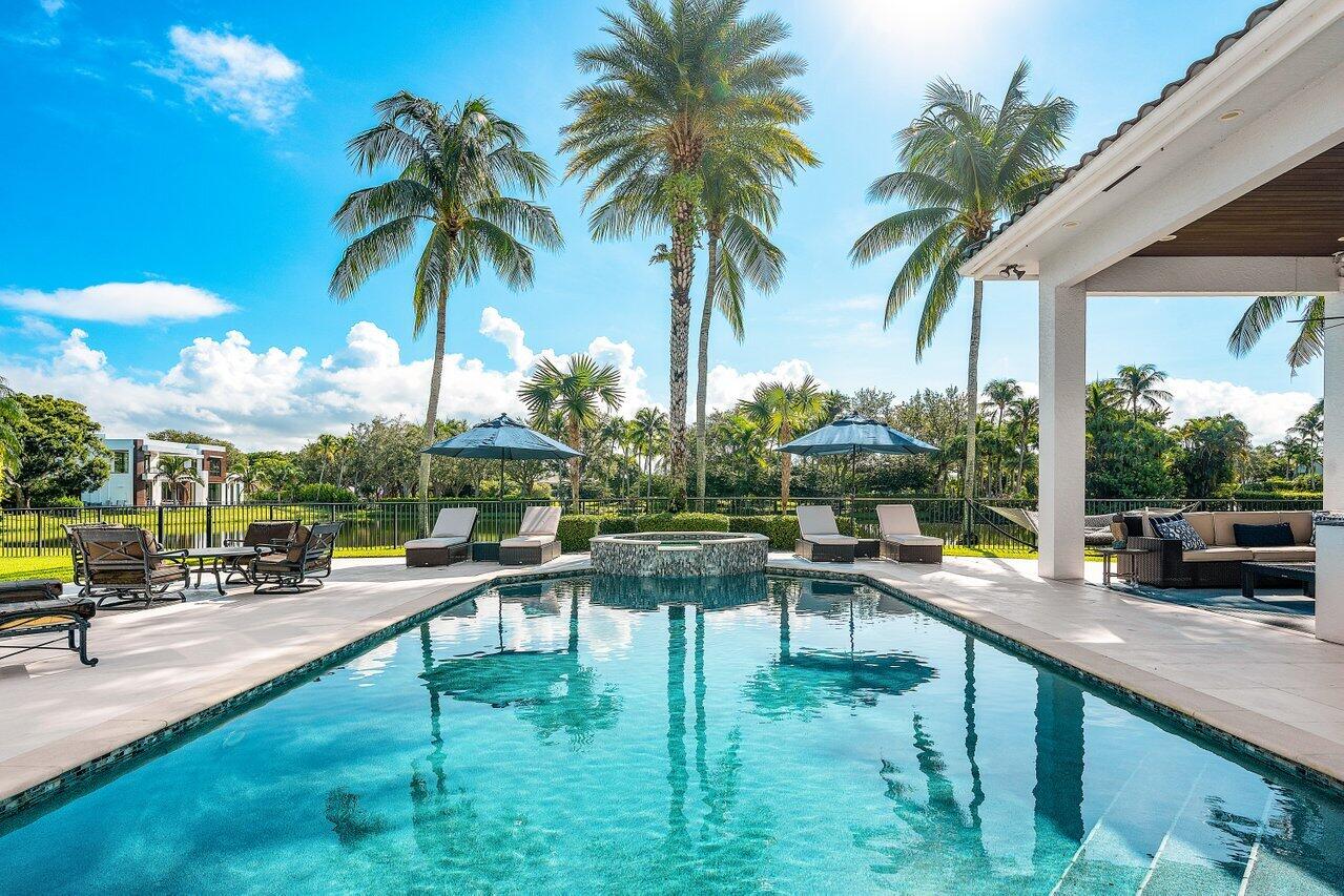 WINDSOR BAY - Residential