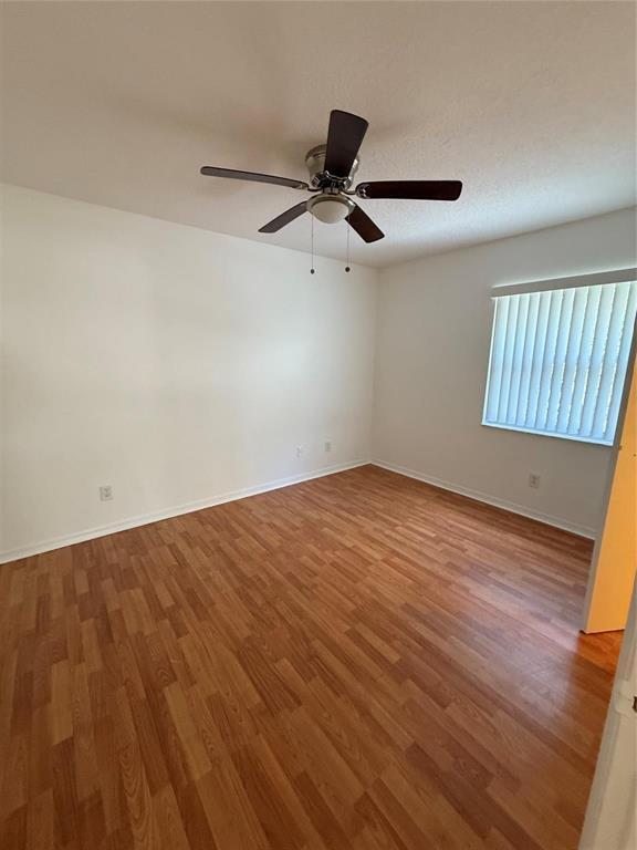 EMBASSY LAKES - Residential