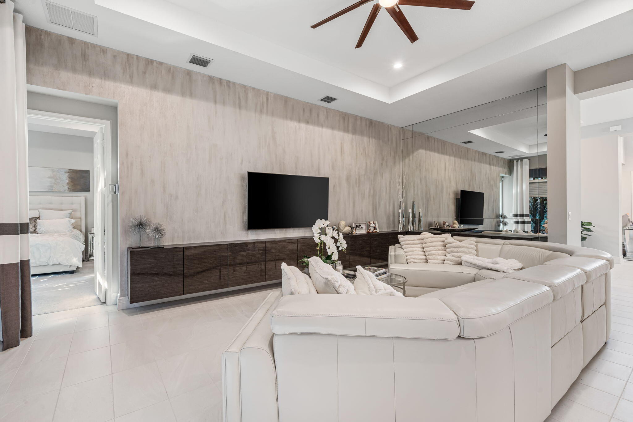 VALENCIA COVE AGR PUD SOUTH PL - Residential