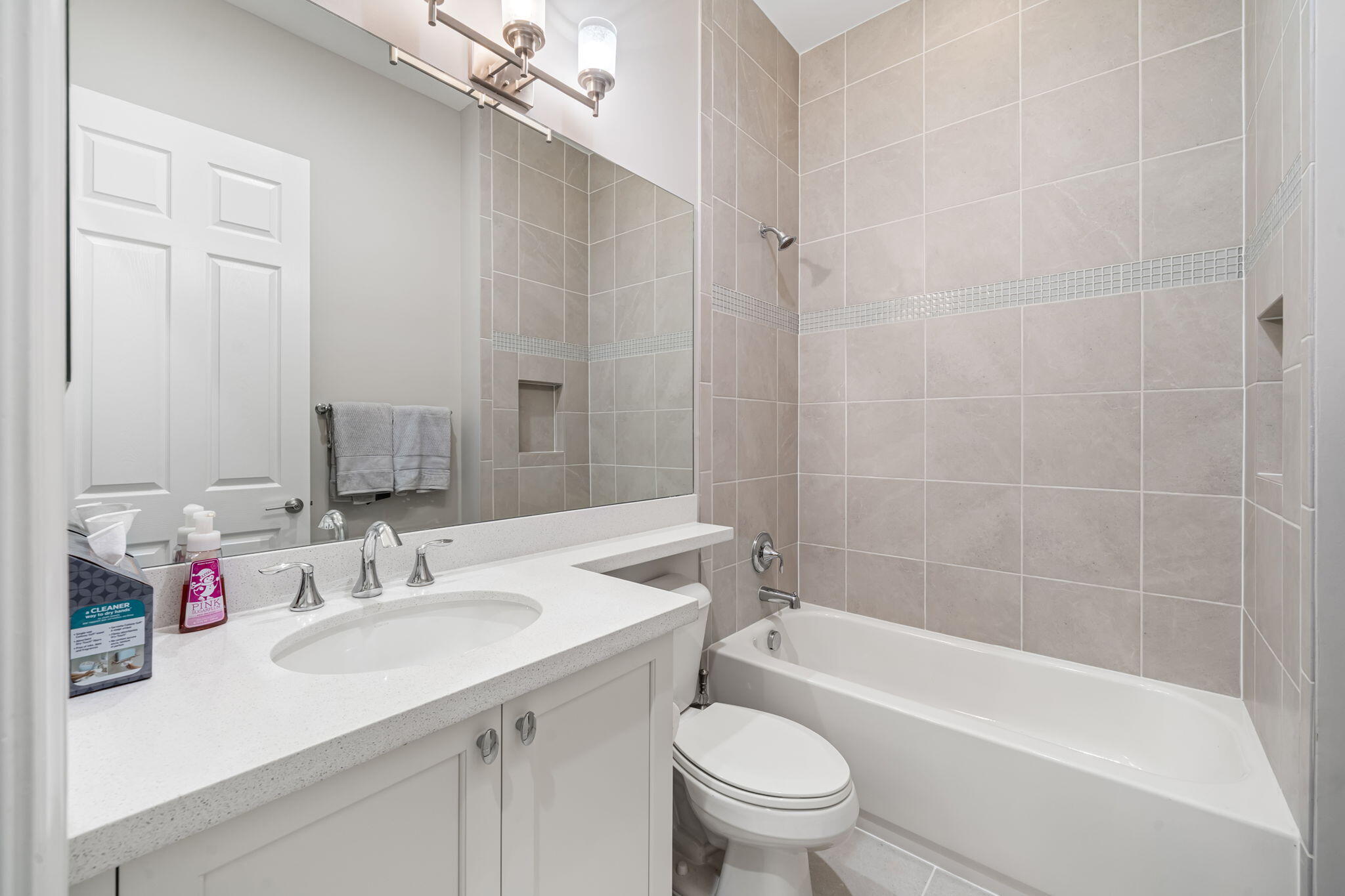 VALENCIA COVE AGR PUD SOUTH PL - Residential
