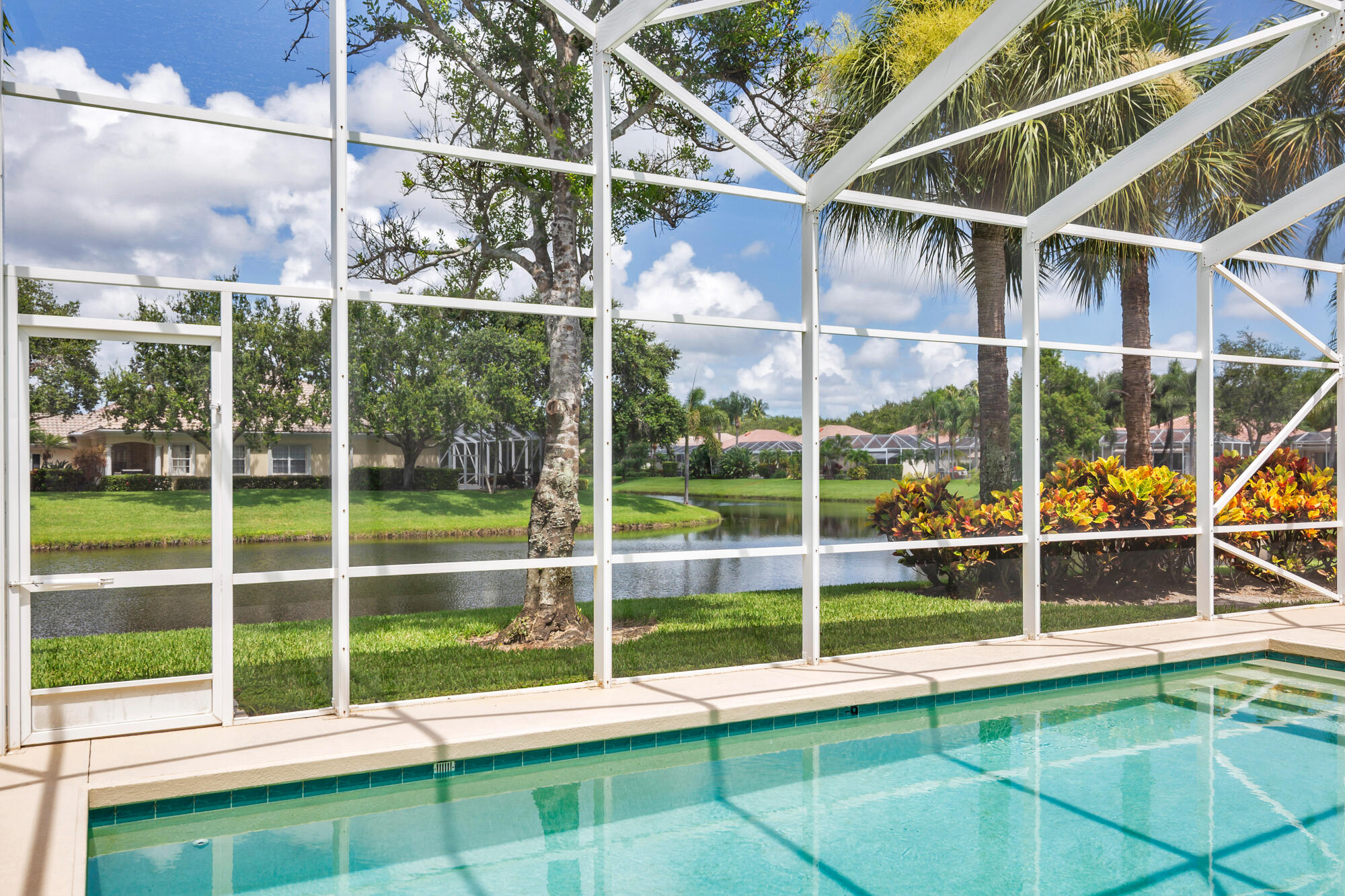 ISLES AT PALM BEACH GARDENS - Residential