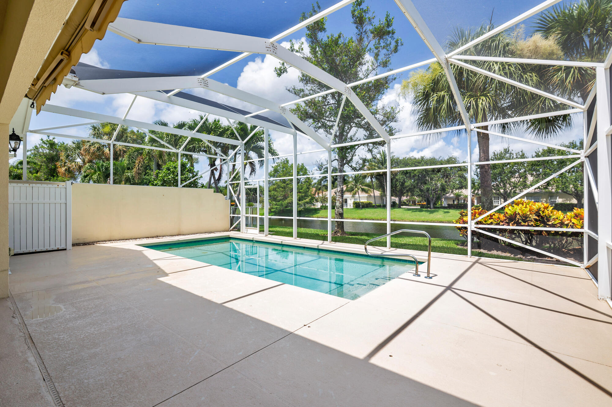 ISLES AT PALM BEACH GARDENS - Residential
