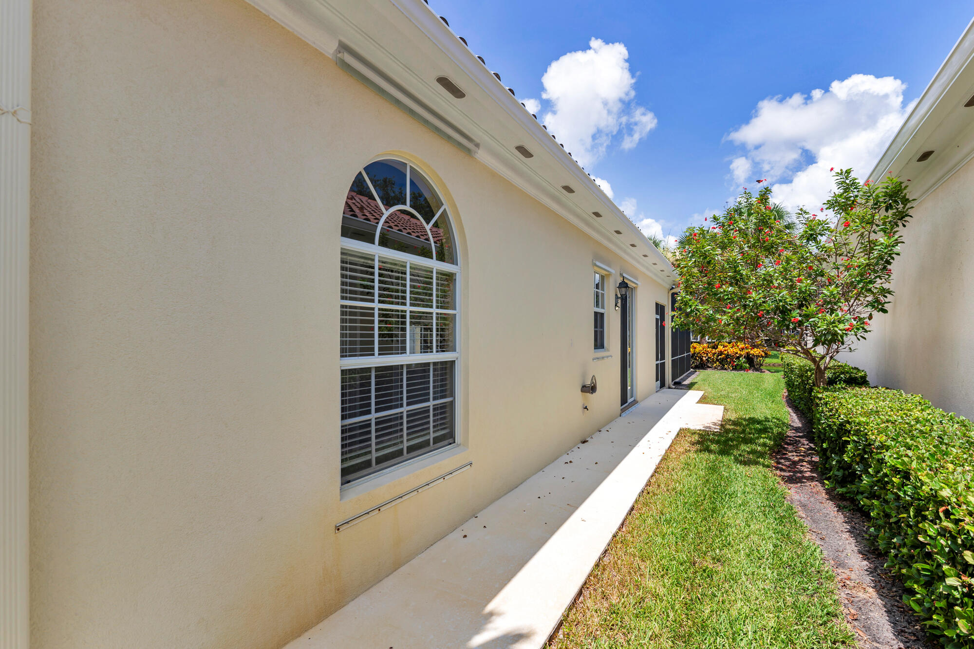 ISLES AT PALM BEACH GARDENS - Residential